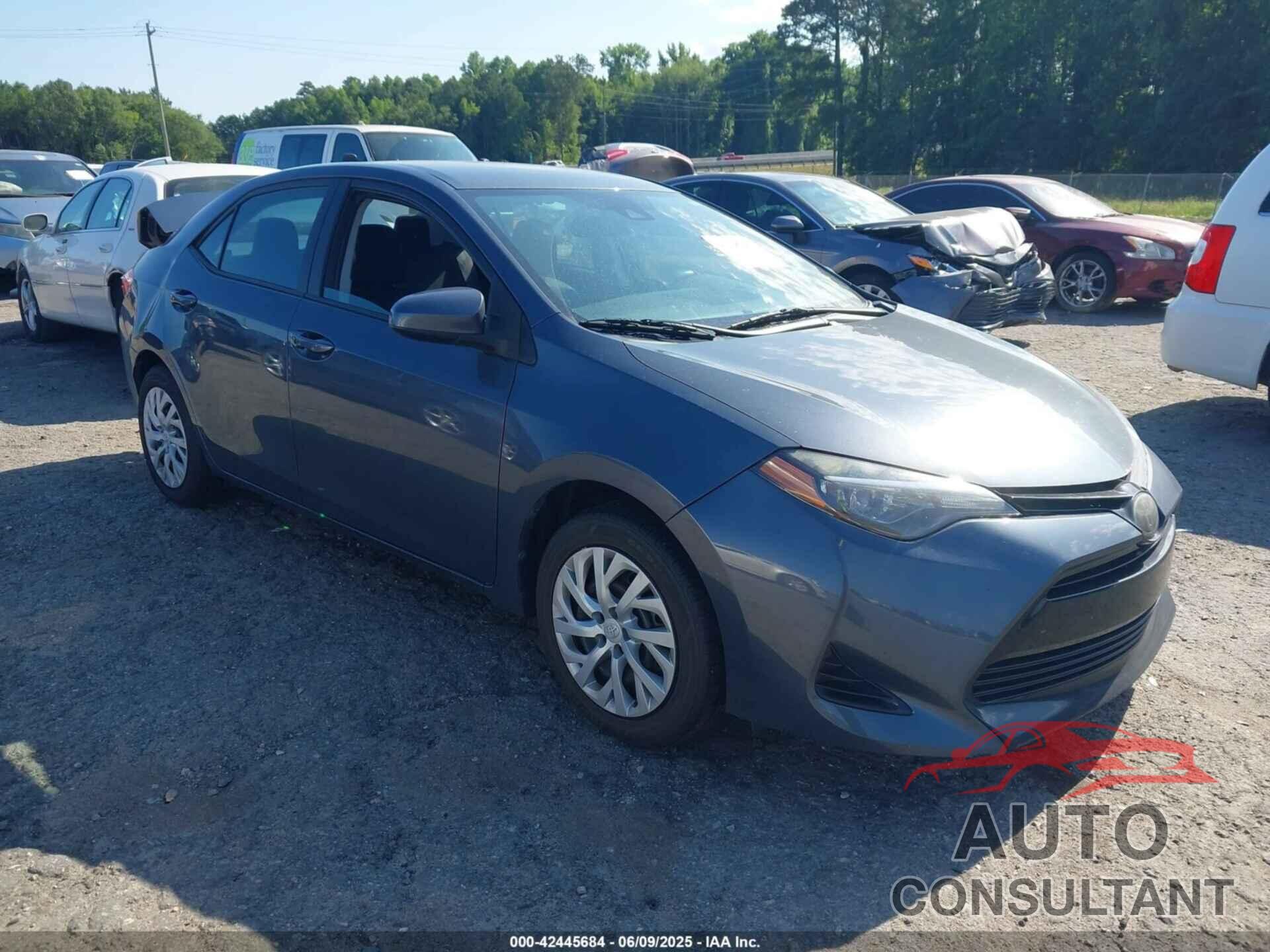 TOYOTA COROLLA 2018 - 5YFBURHE7JP808371