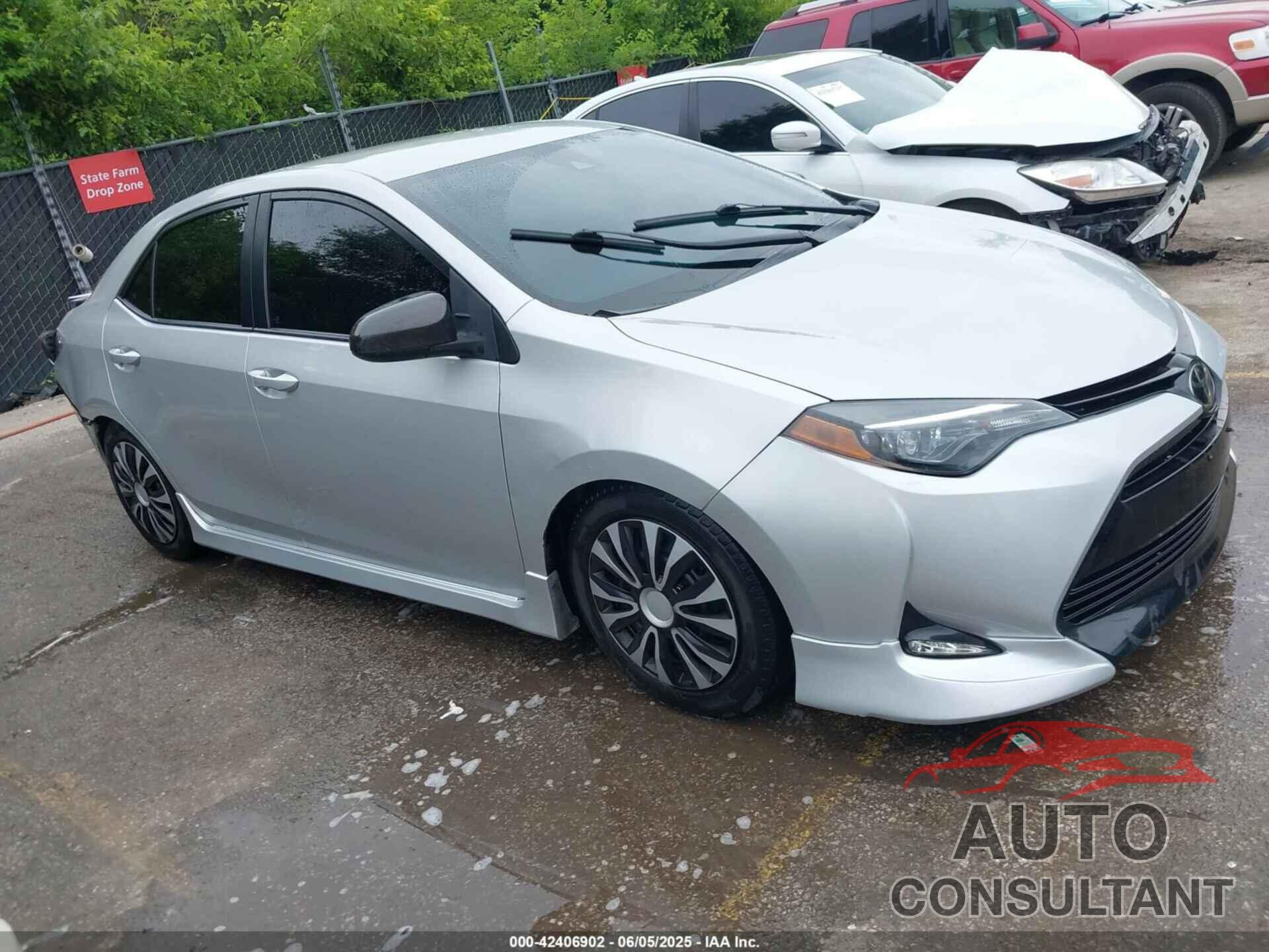 TOYOTA COROLLA 2018 - 5YFBURHE9JP823079