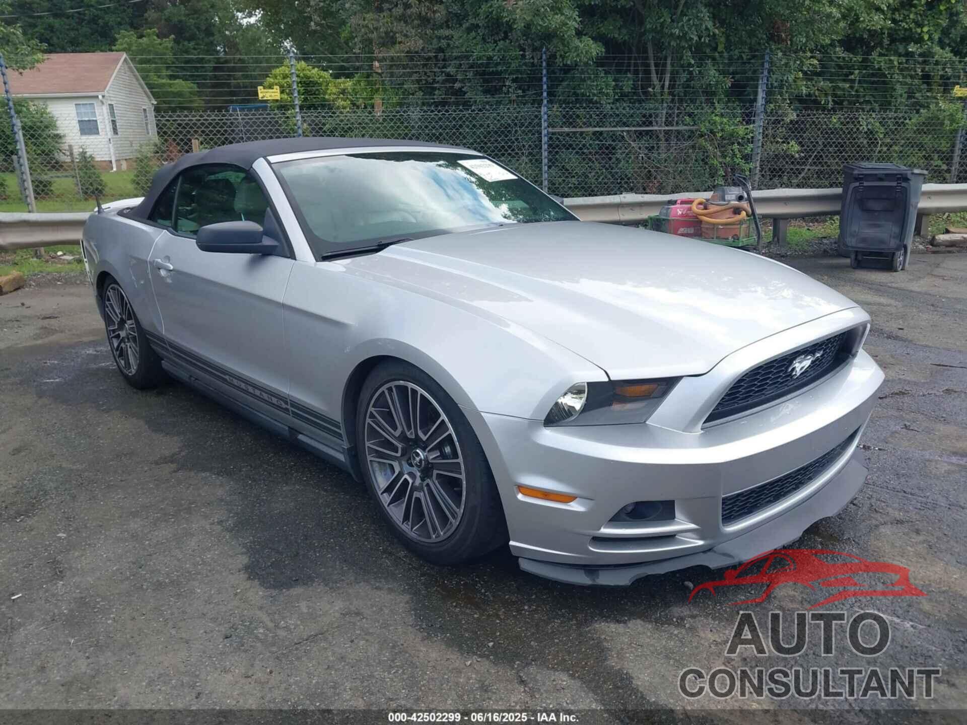 FORD MUSTANG 2011 - 1ZVBP8EM7B5120539