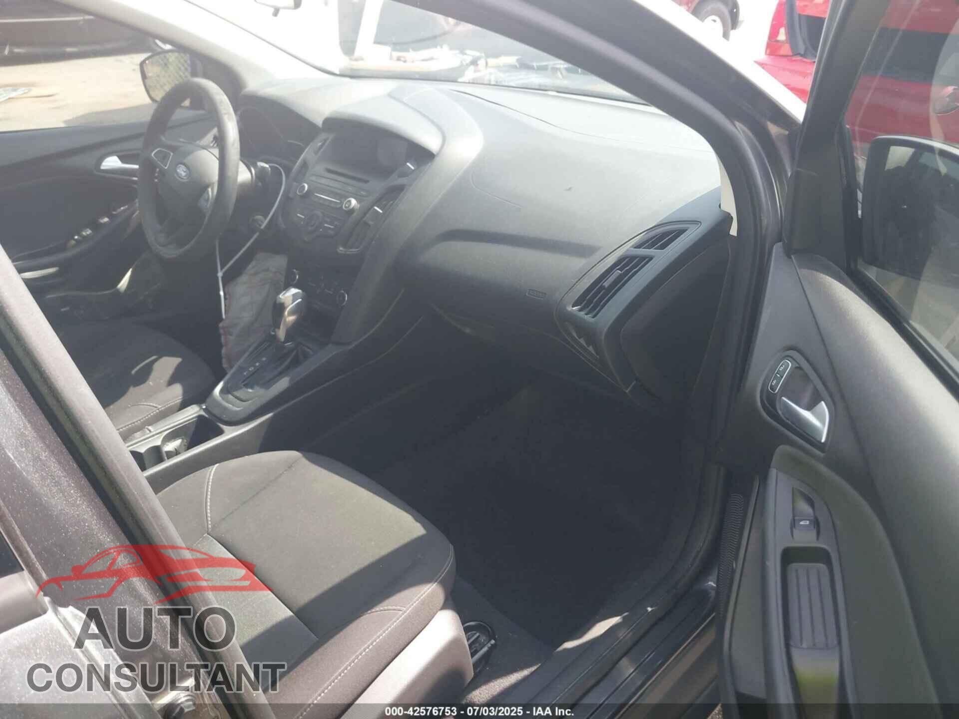 FORD FOCUS 2016 - 1FADP3F29GL324506