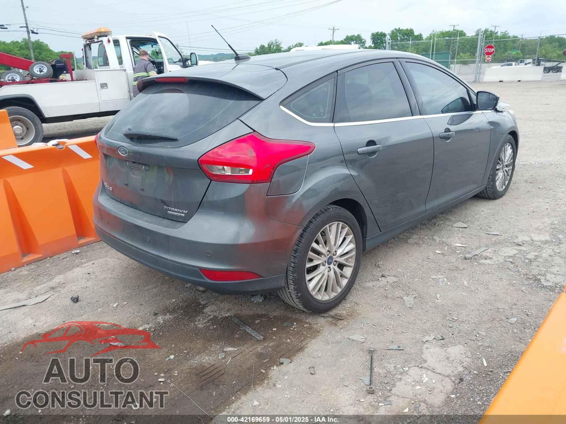 FORD FOCUS 2016 - 1FADP3N27GL372300