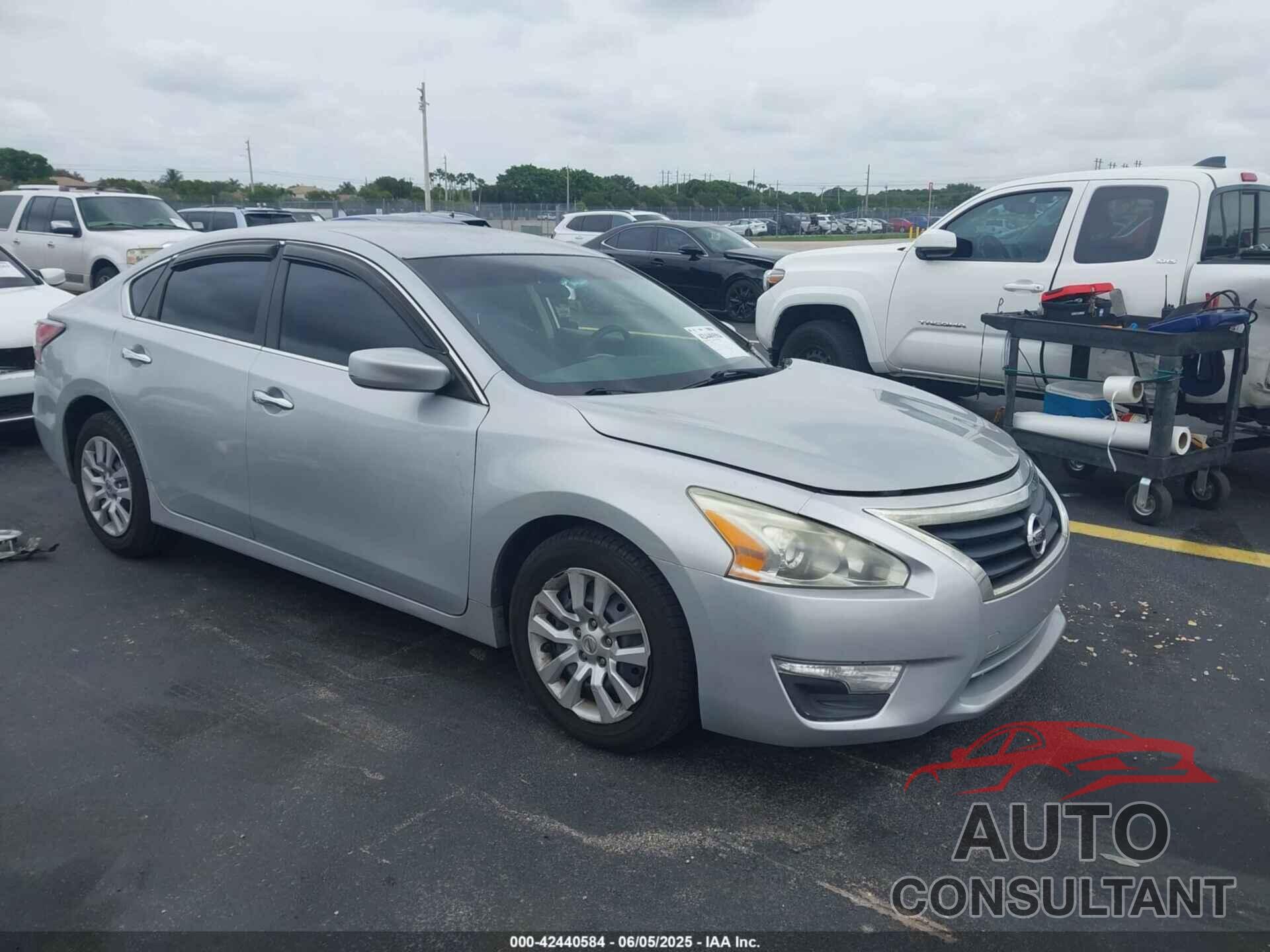 NISSAN ALTIMA 2015 - 1N4AL3AP1FN383893