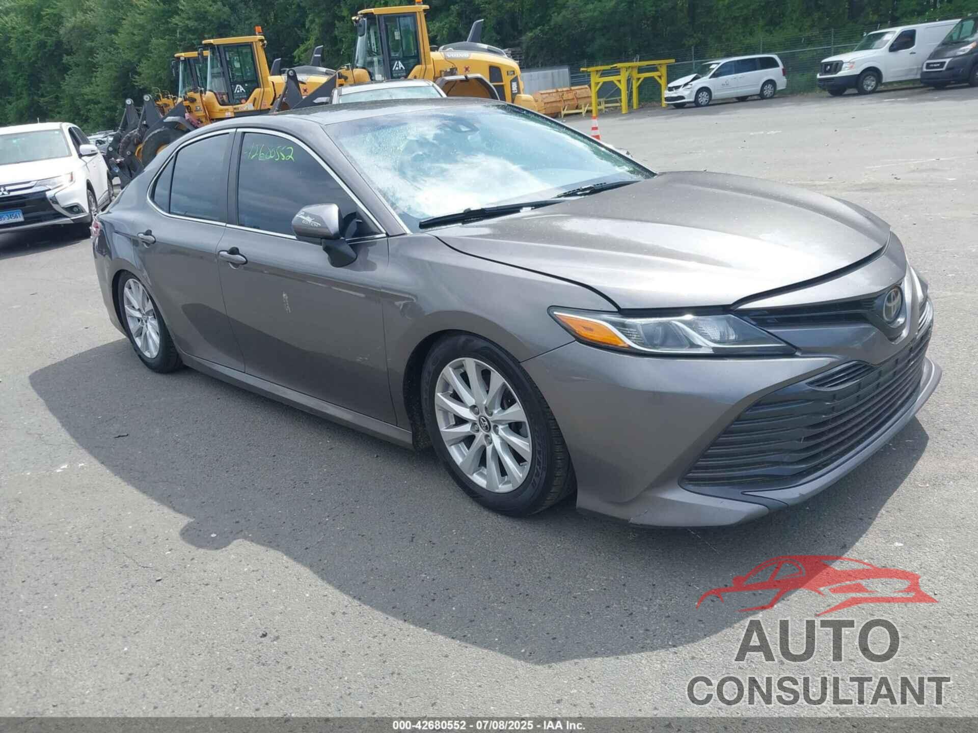 TOYOTA CAMRY 2018 - 4T1B11HK8JU033674