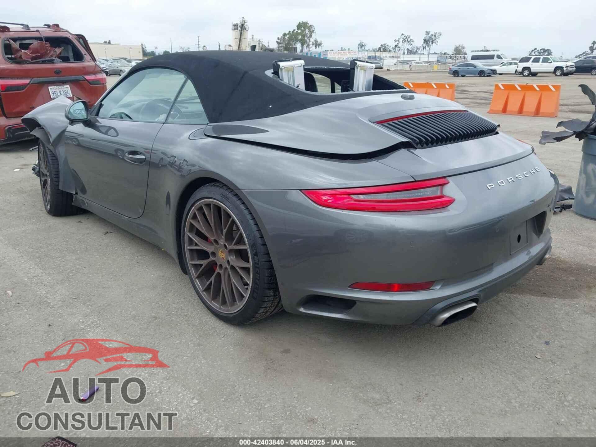 PORSCHE 911 2018 - WP0CA2A98JS138409