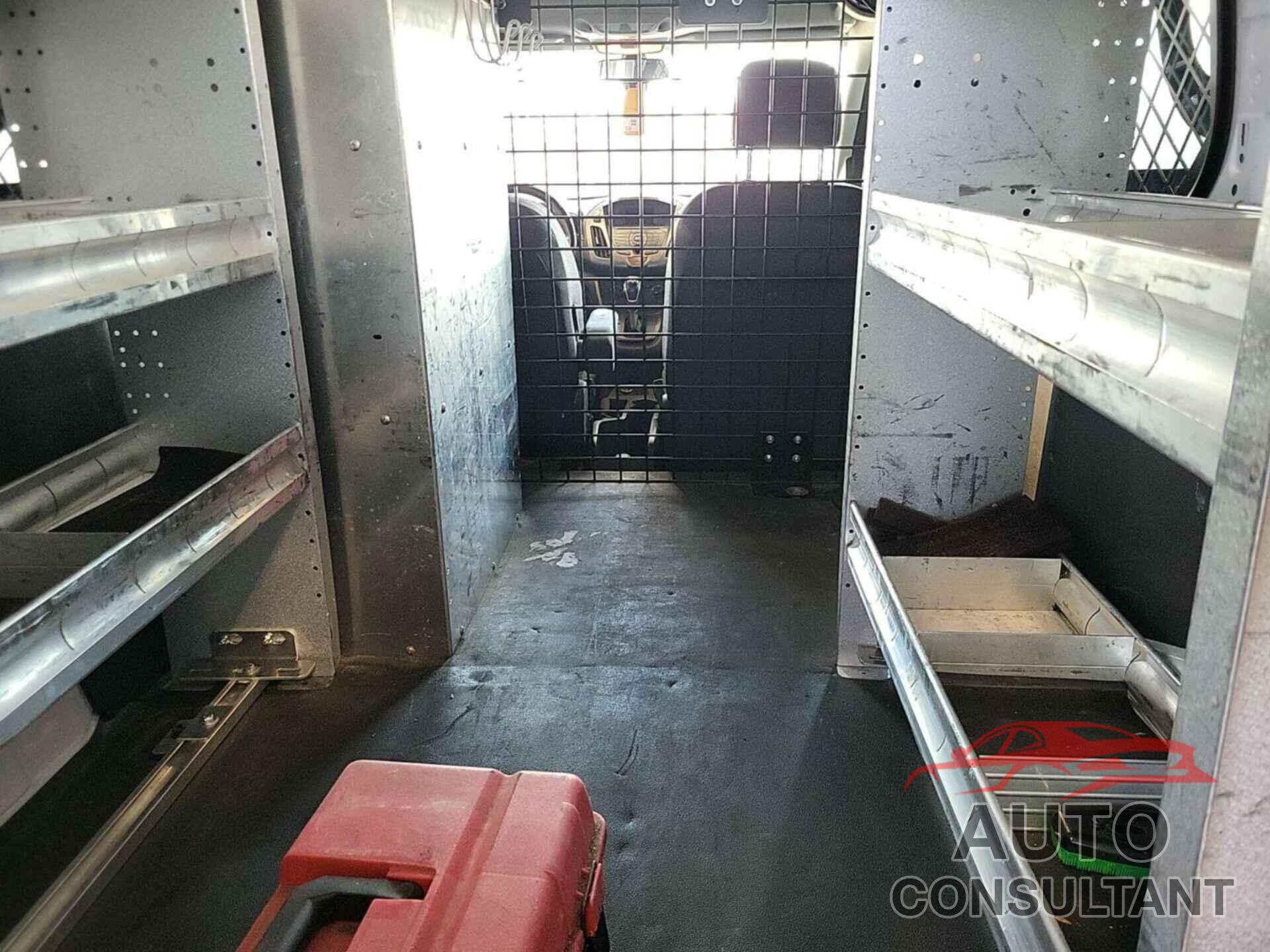 FORD TRANSIT CONNECT 2018 - NM0LS7E70J1361016
