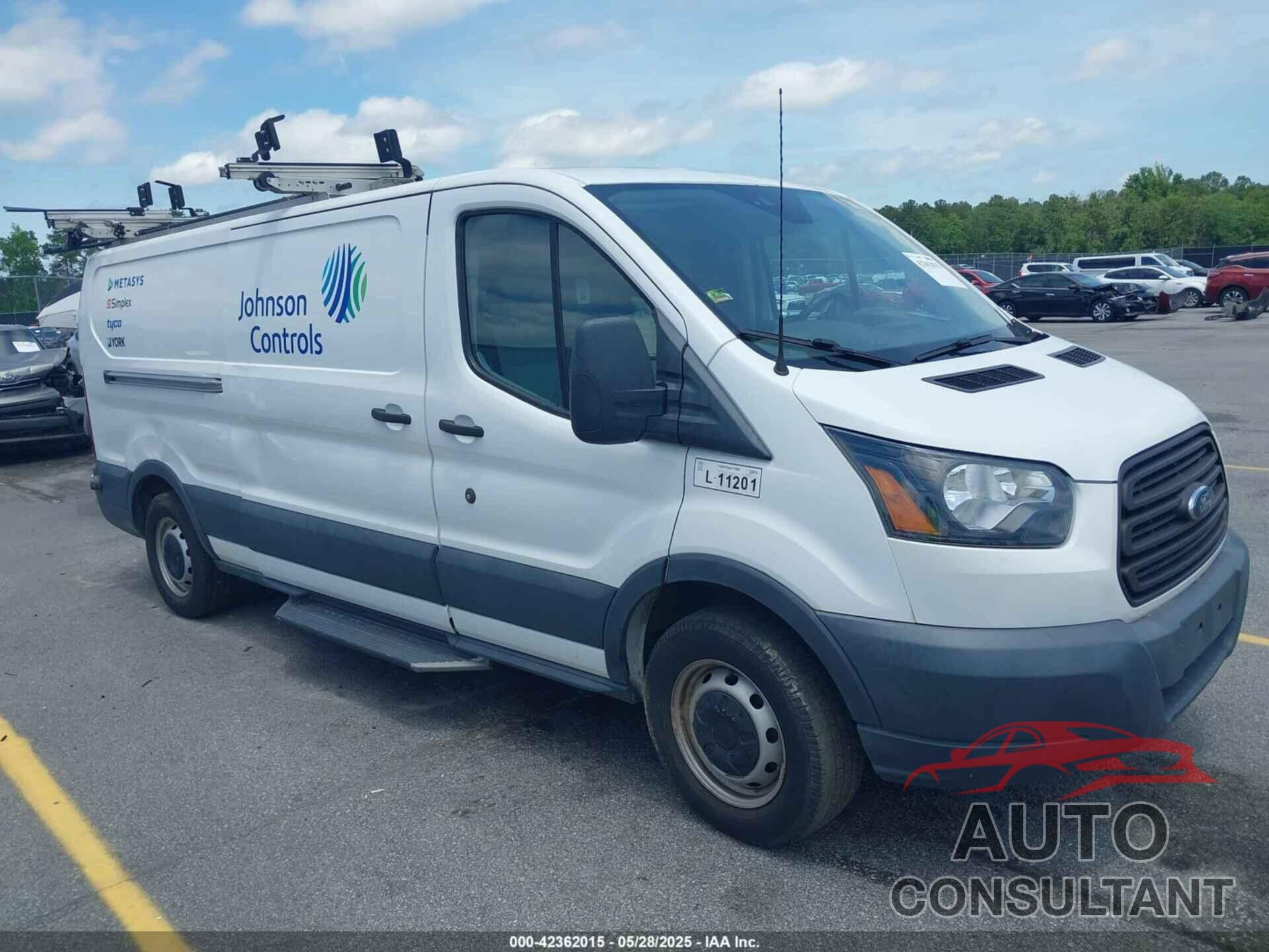 FORD TRANSIT-150 2017 - 1FTYE2YM5HKB55411