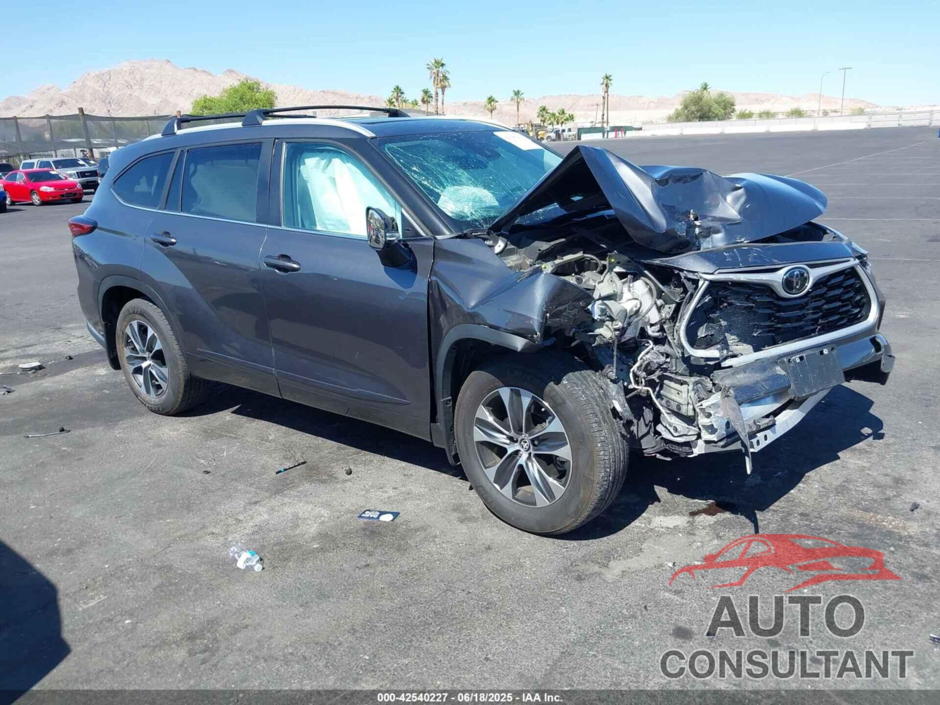 TOYOTA HIGHLANDER 2023 - 5TDKDRAH5PS028891