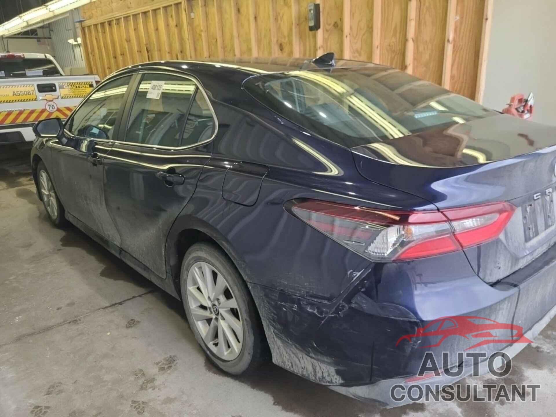 TOYOTA CAMRY 2022 - 4T1C11BK7NU065678