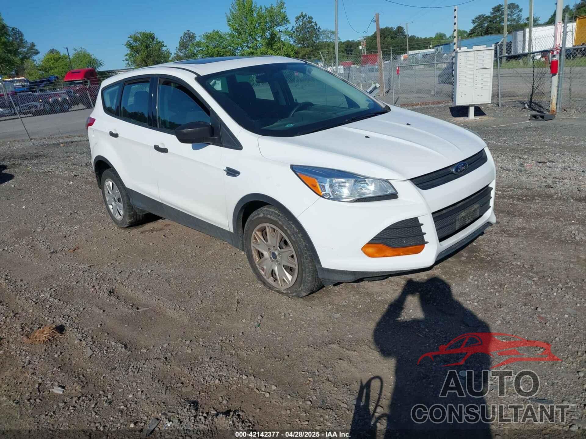 FORD ESCAPE 2014 - 1FMCU0F7XEUB41823