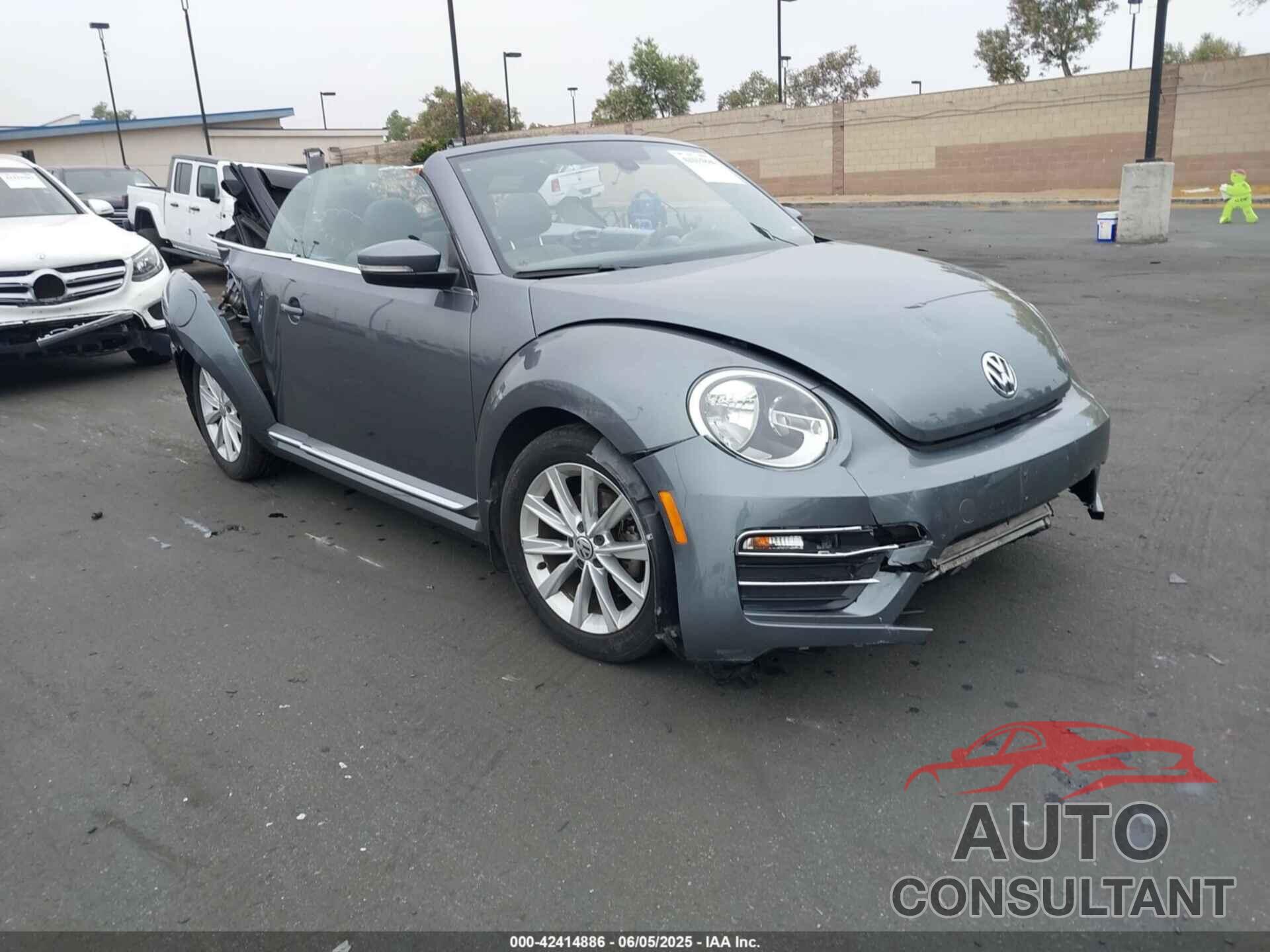 VOLKSWAGEN BEETLE 2018 - 3VW5DAAT3JM506023