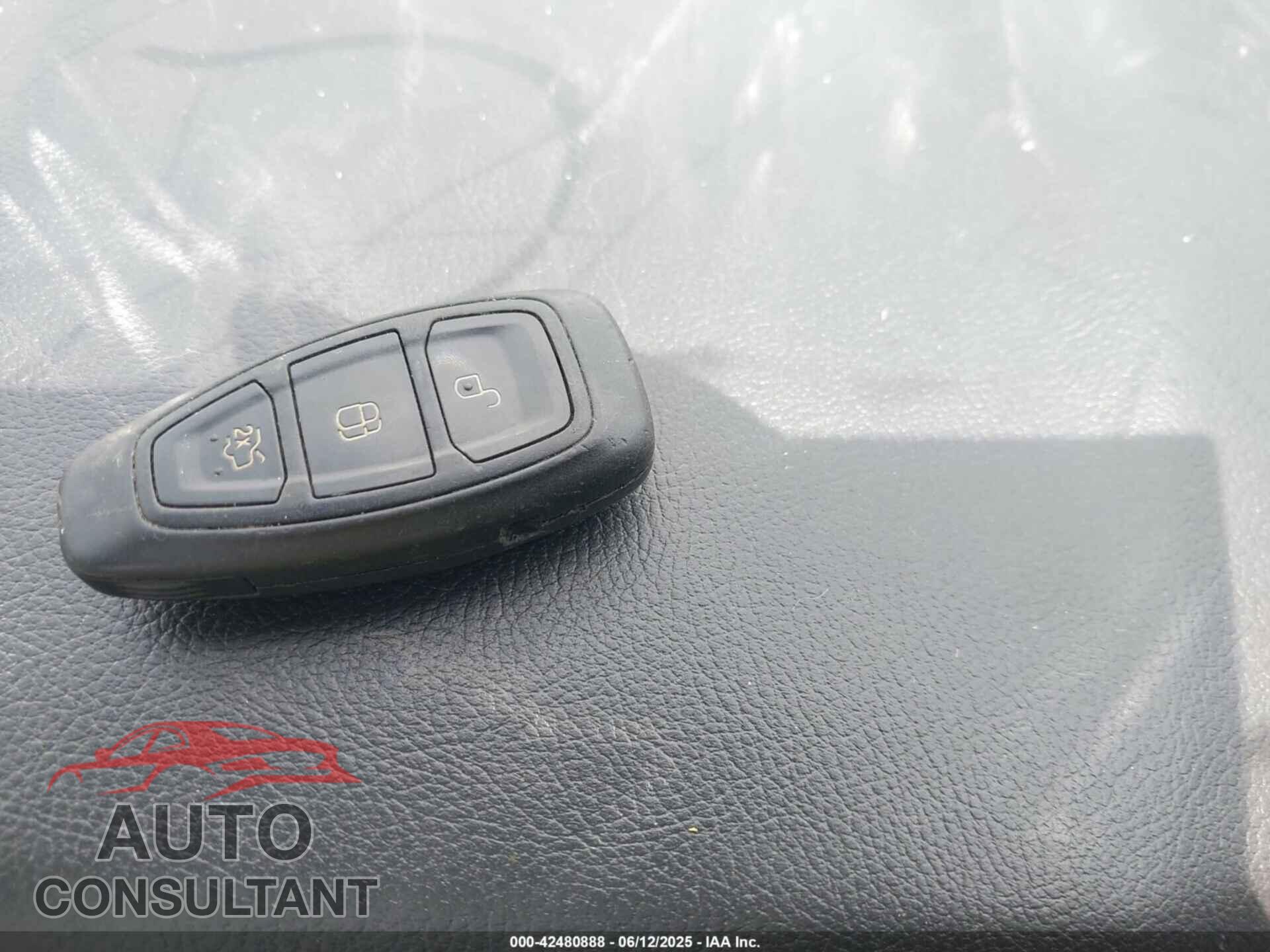 FORD FOCUS 2012 - 1FAHP3N22CL341757