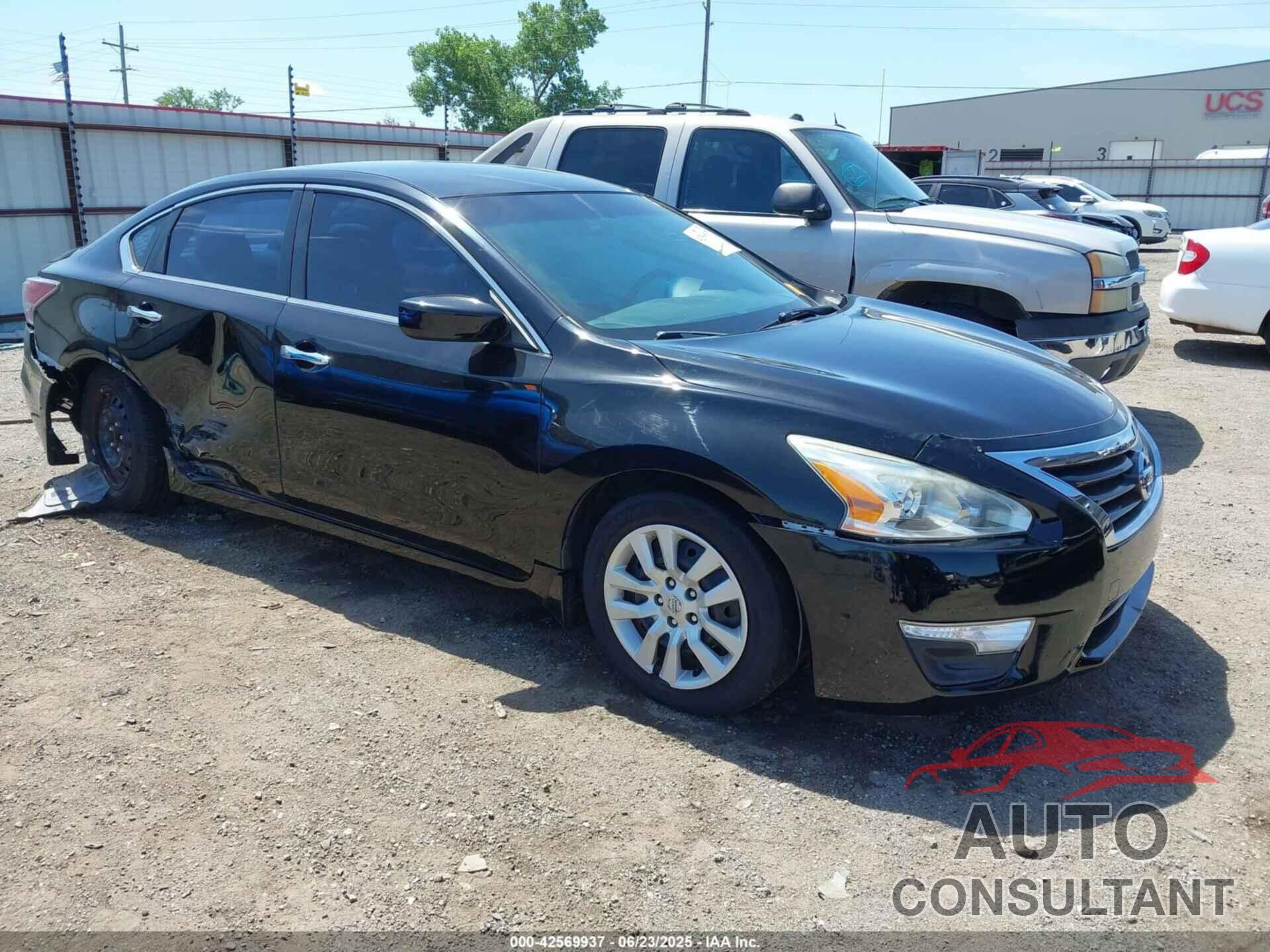 NISSAN ALTIMA 2015 - 1N4AL3AP8FC453143