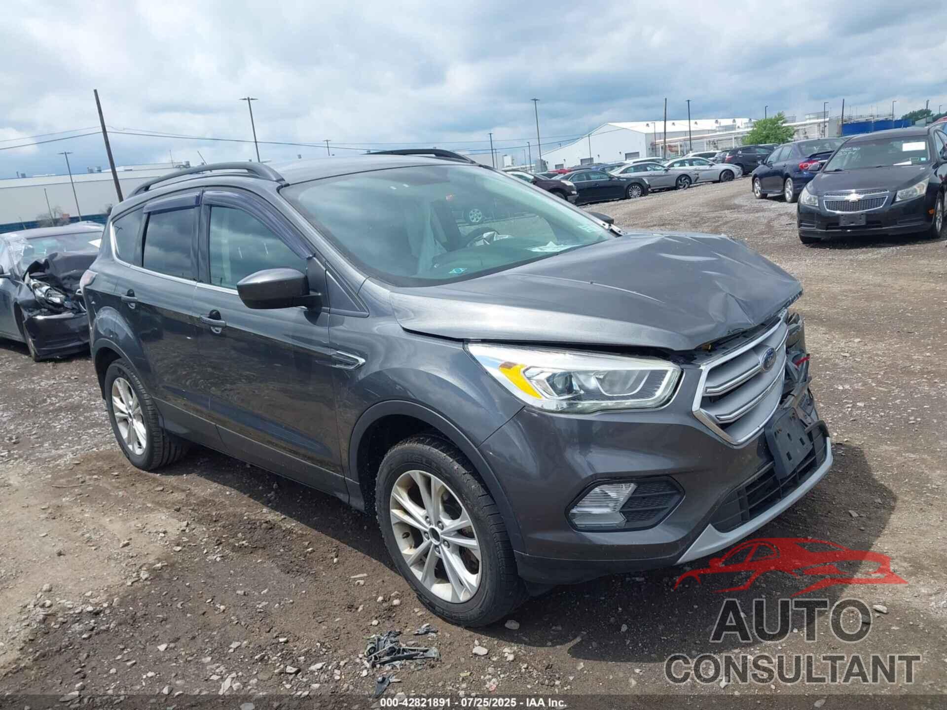 FORD ESCAPE 2017 - 1FMCU9GD9HUA11335