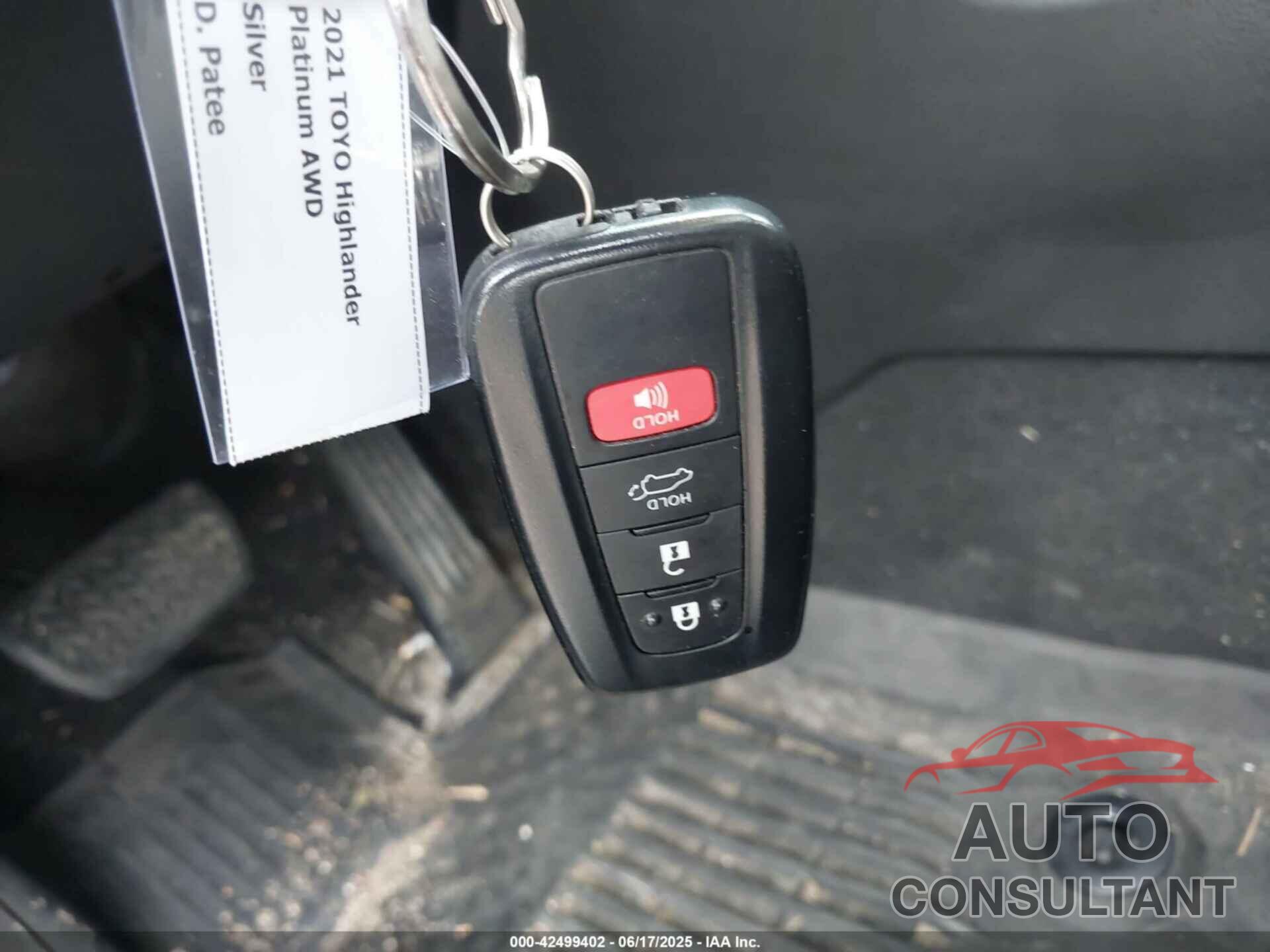 TOYOTA HIGHLANDER 2021 - 5TDDZRBH9MS540657