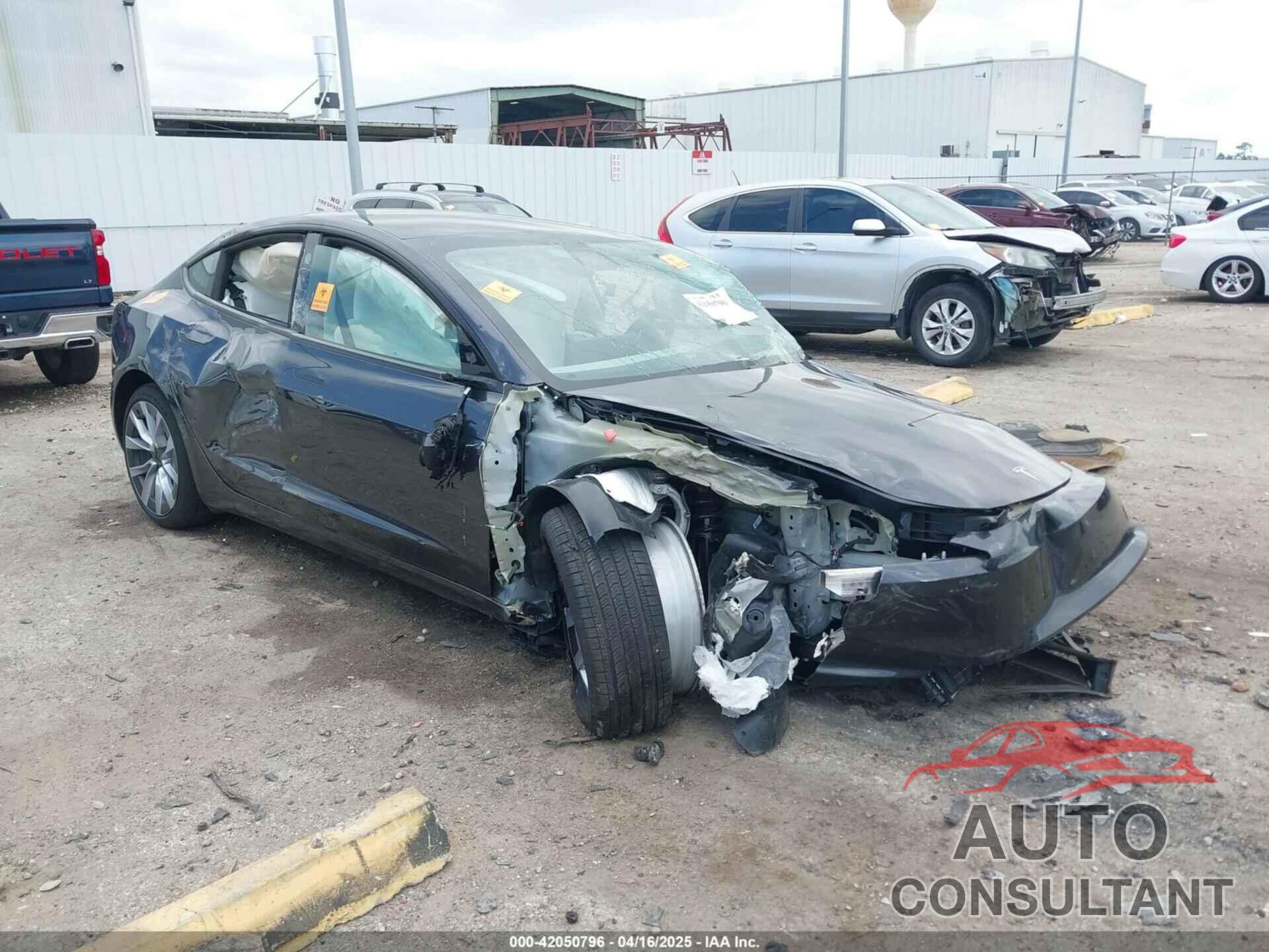 TESLA MODEL 3 2025 - 5YJ3E1EA7SF940886