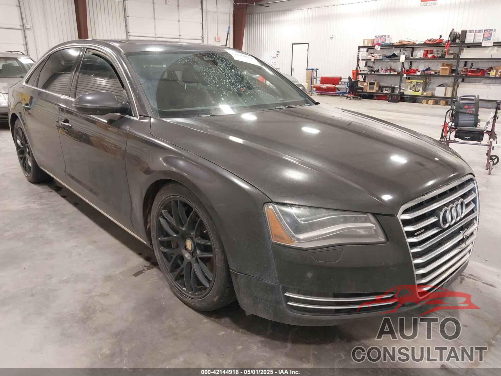 AUDI A8 L 2011 - WAURVAFD1BN016929