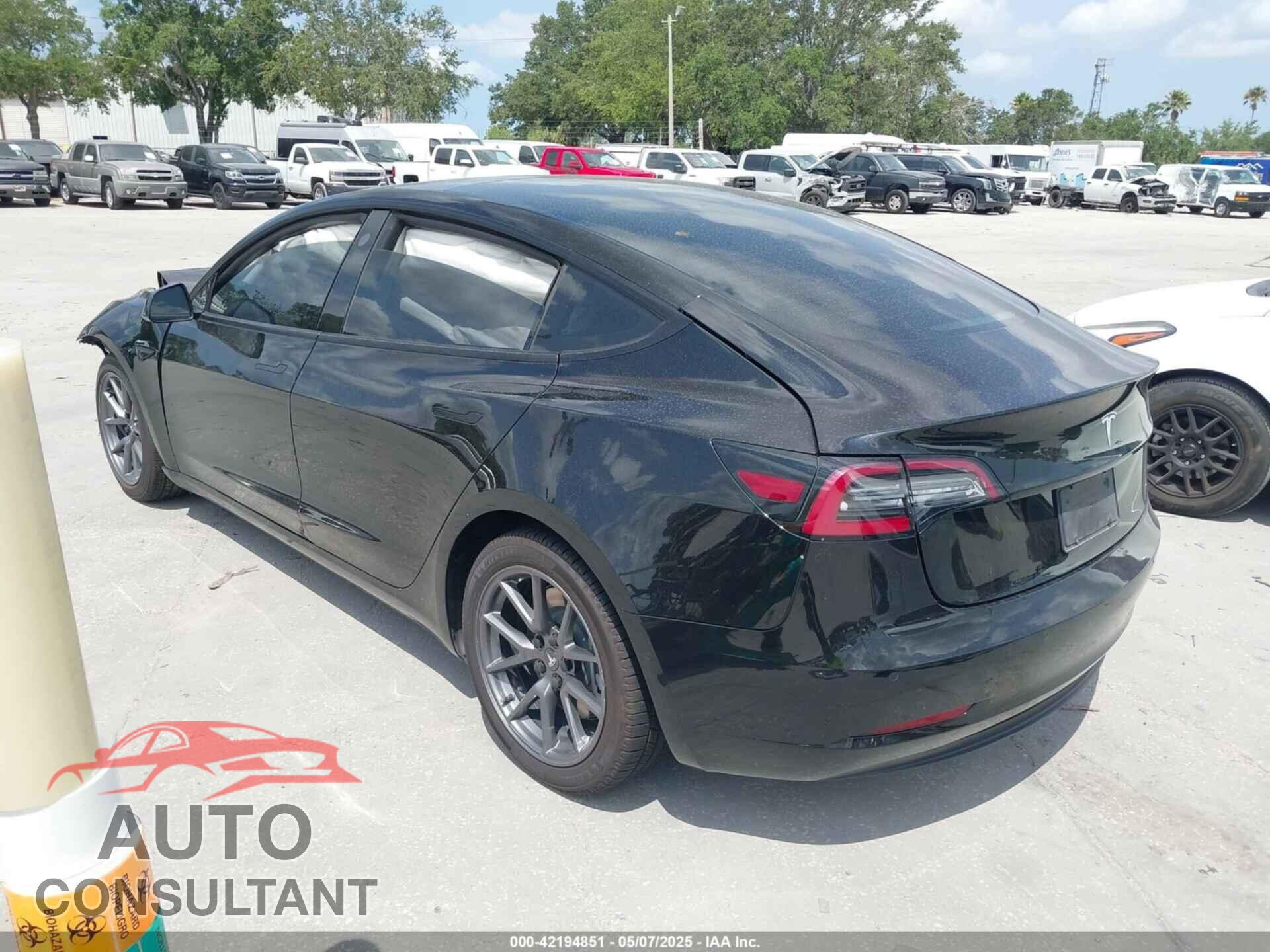 TESLA MODEL 3 2021 - 5YJ3E1EA0MF851177