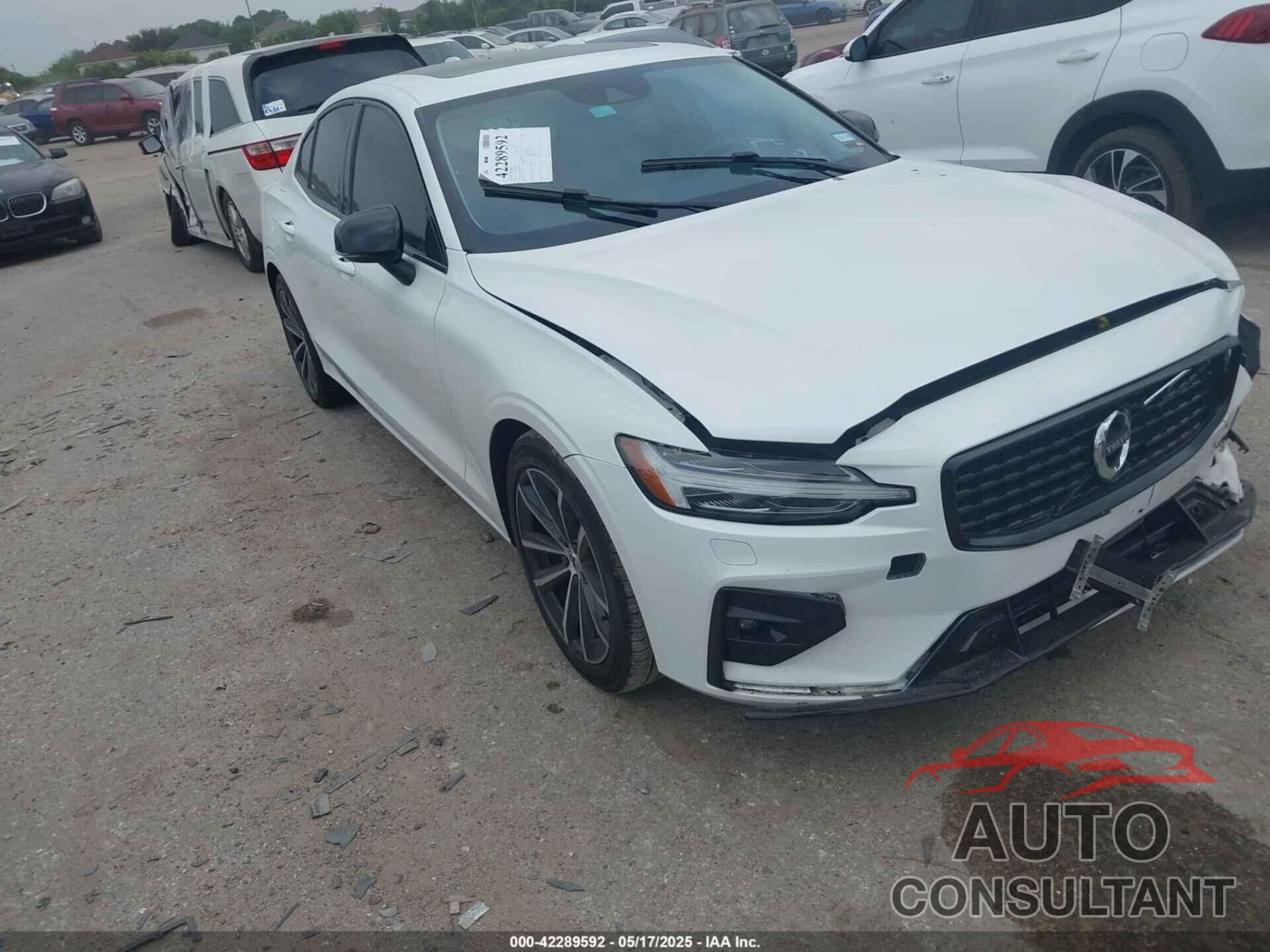 VOLVO S60 2022 - 7JRL12TZ5NG161962