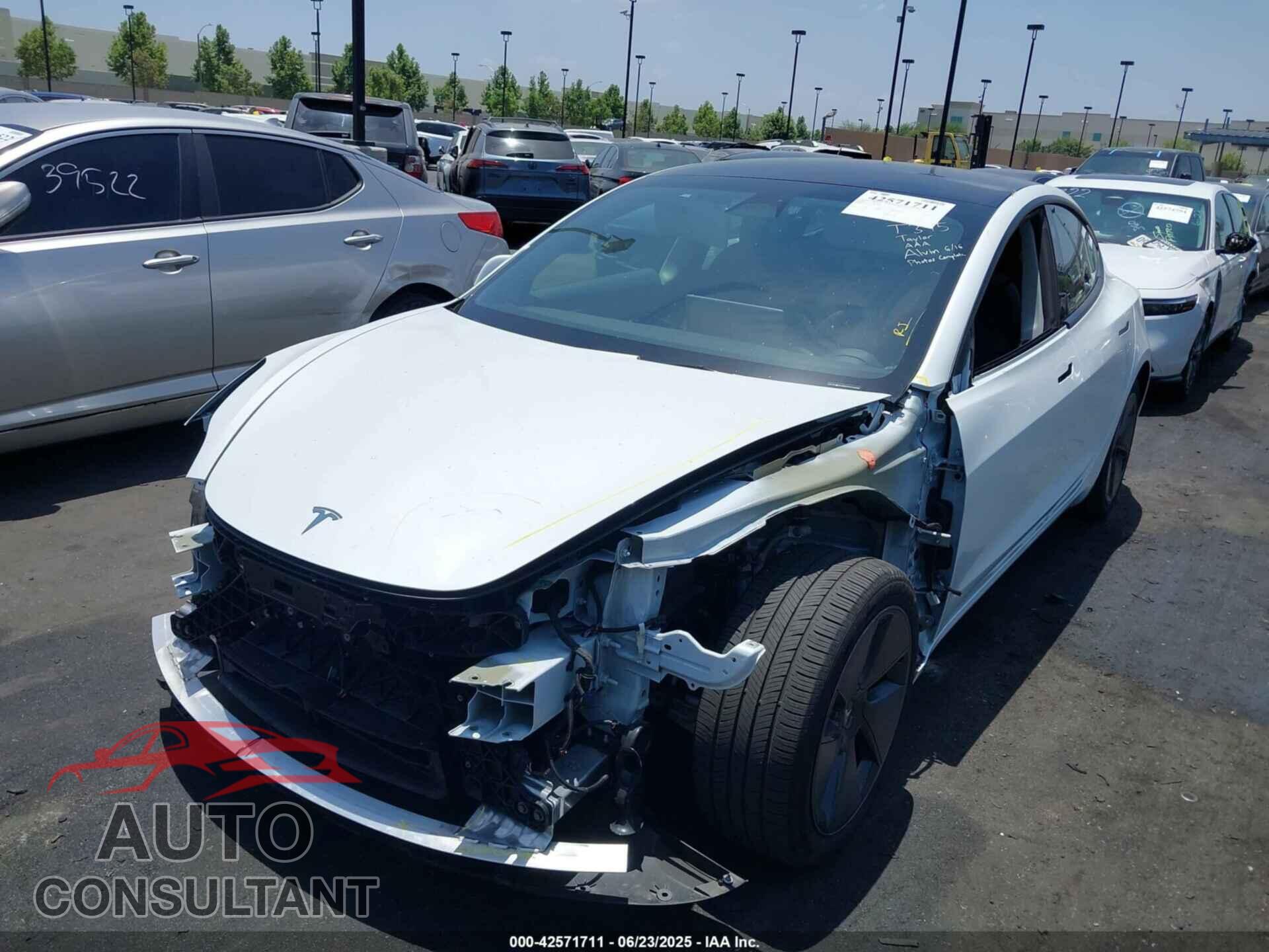 TESLA MODEL 3 2022 - 5YJ3E1EA5NF322664