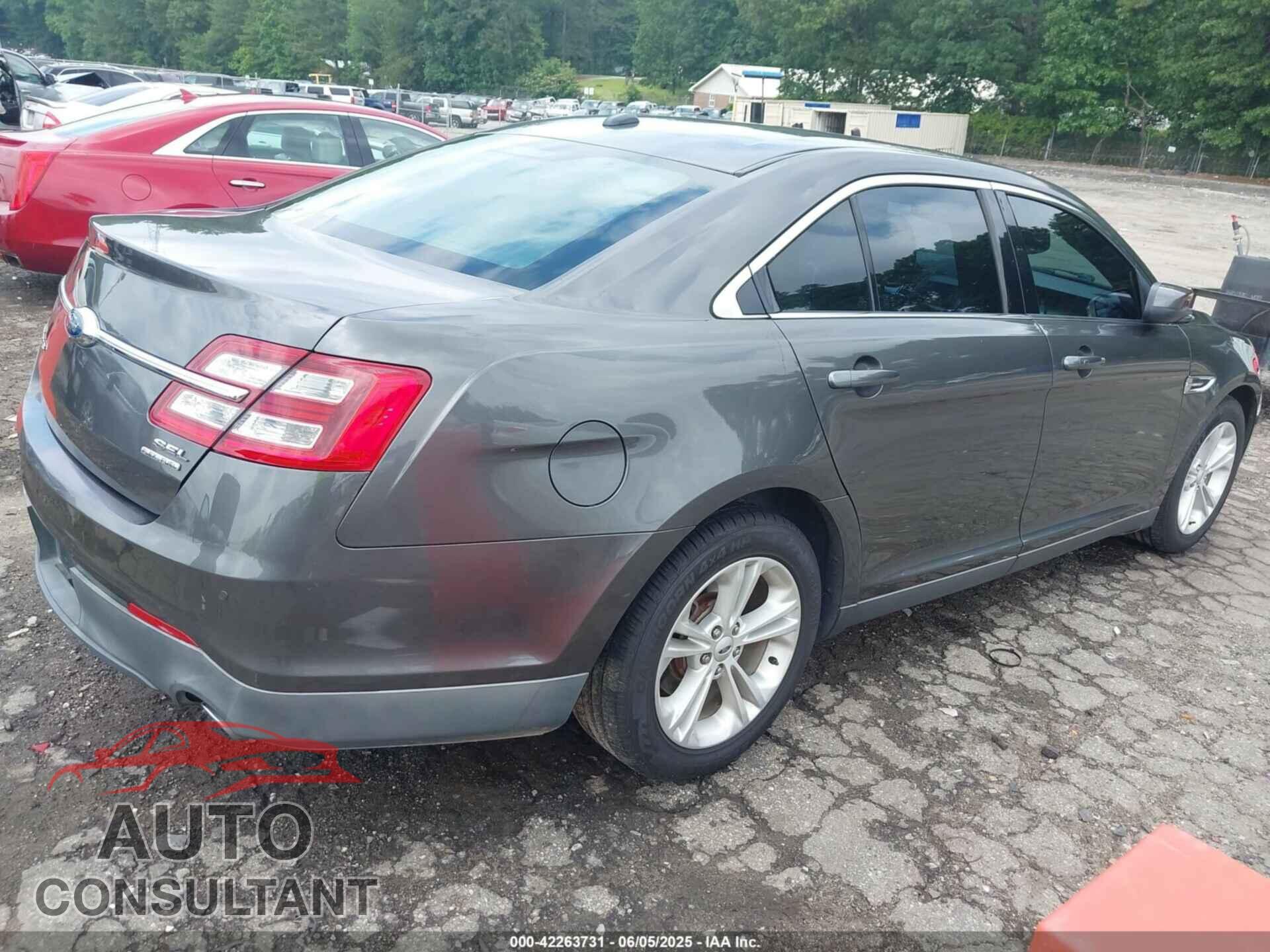 FORD TAURUS 2015 - 1FAHP2E85FG175343