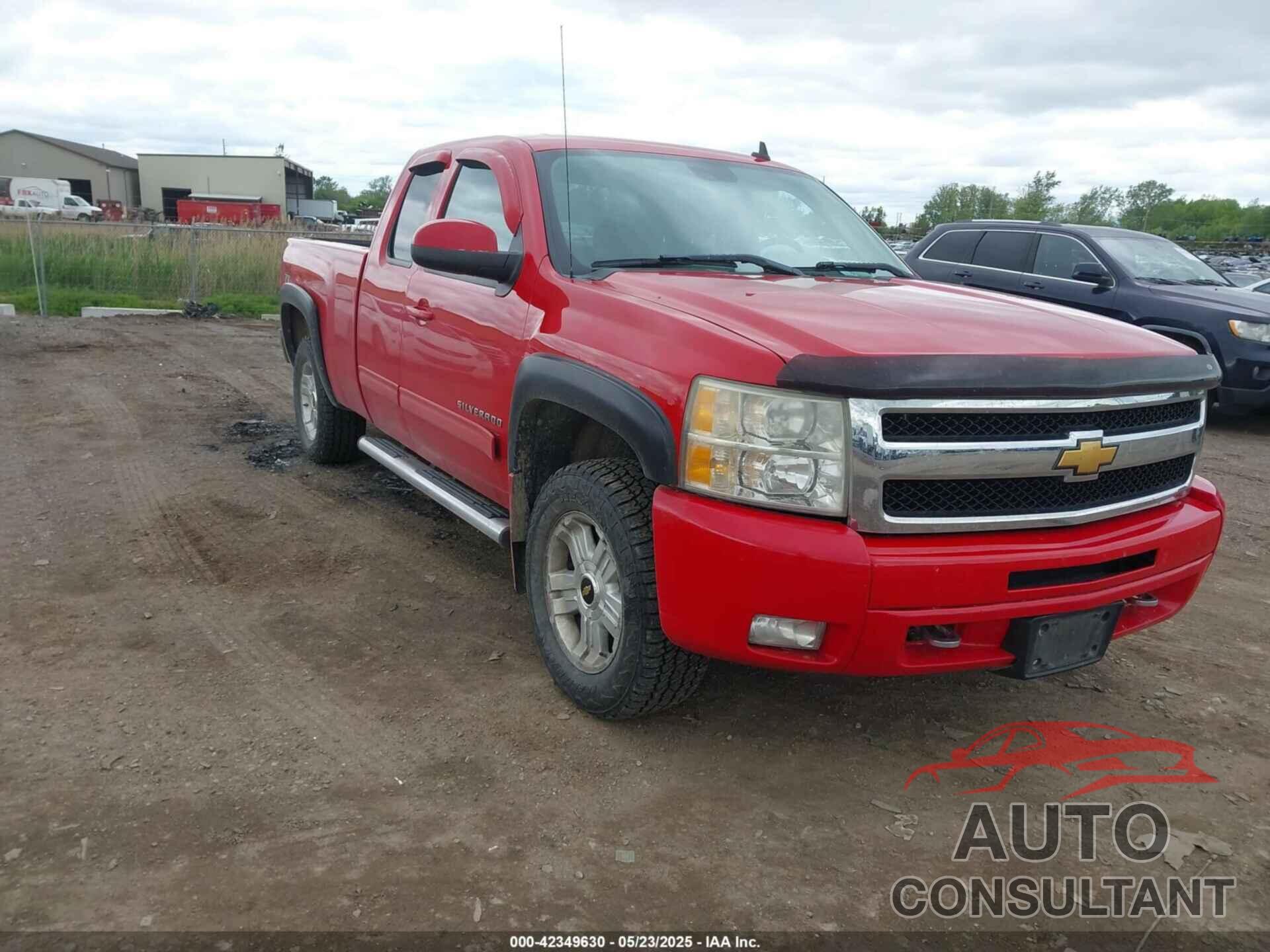 CHEVROLET SILVERADO 1500 2011 - 1GCRKSE32BZ257269
