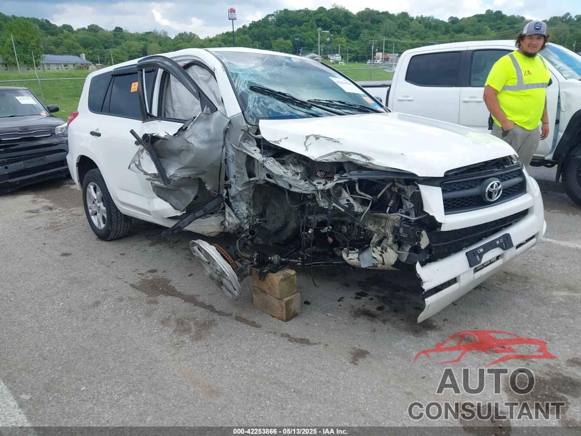TOYOTA RAV4 2010 - JTMBF4DV1A5029306