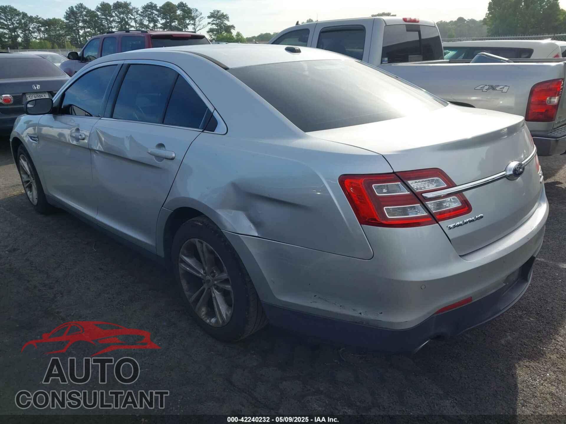 FORD TAURUS 2014 - 1FAHP2E82EG132710