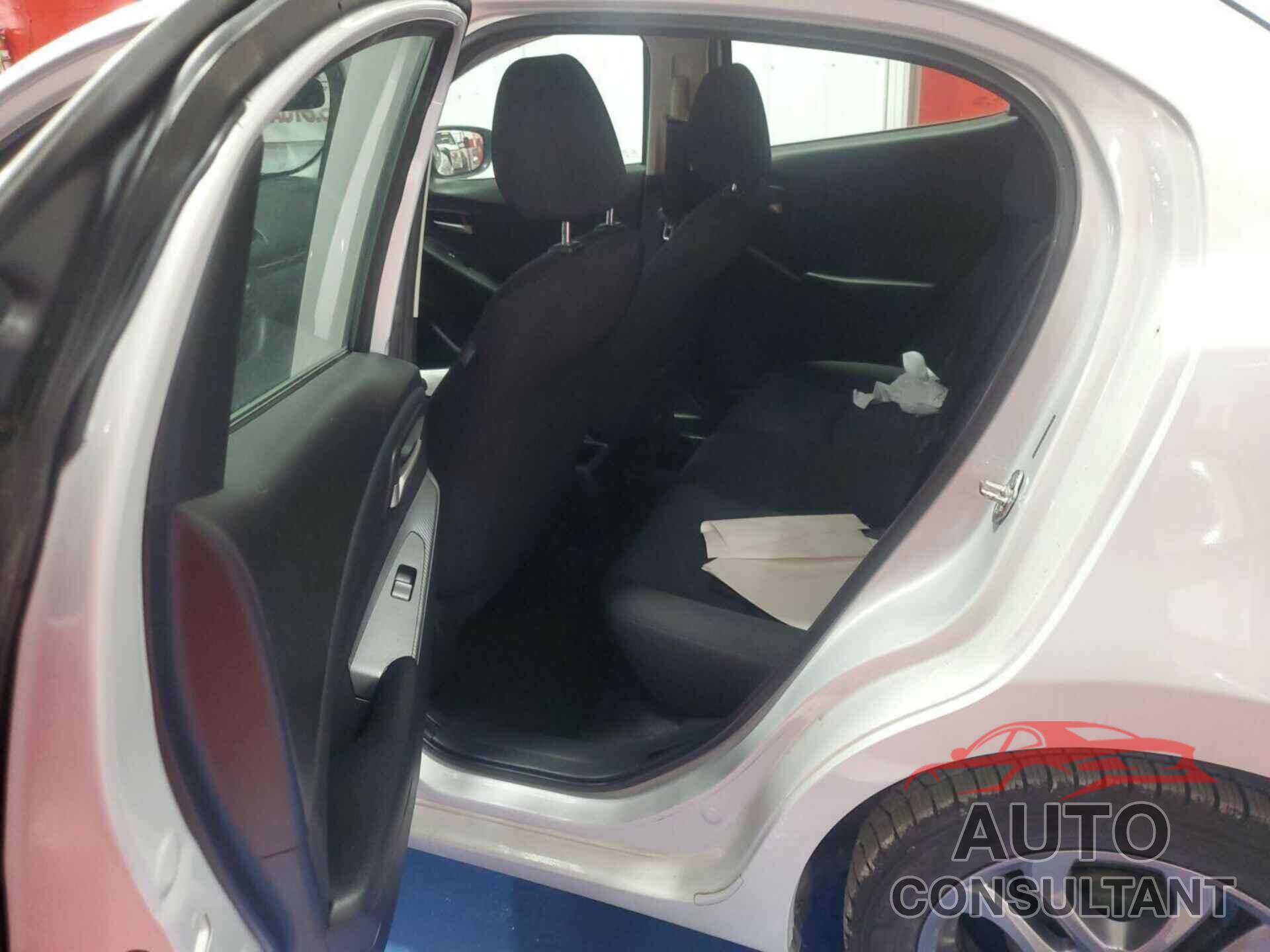 TOYOTA YARIS 2020 - 3MYDLBJV7LY707896