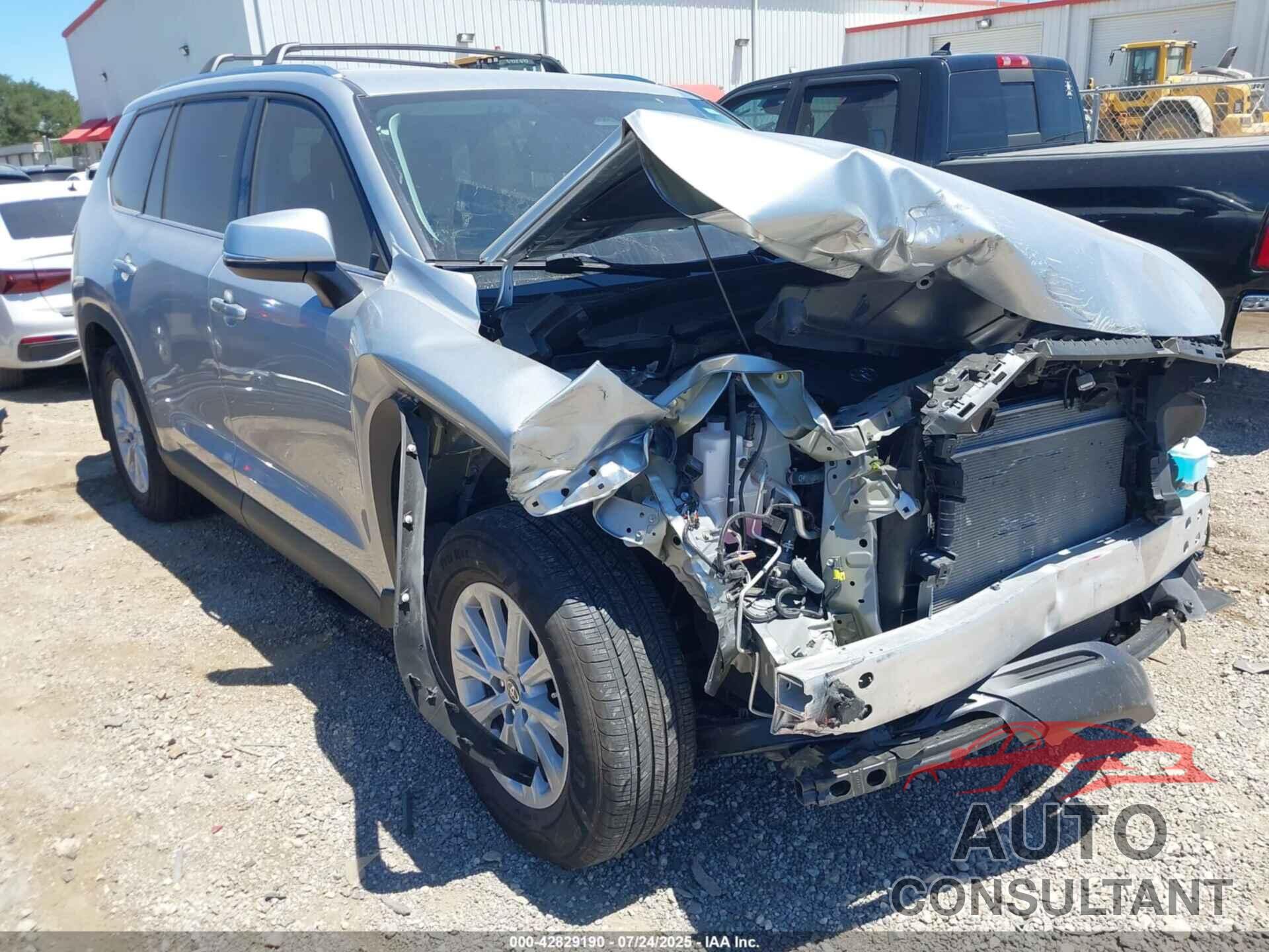 TOYOTA GRAND HIGHLANDER 2024 - 5TDAAAA50RS006053