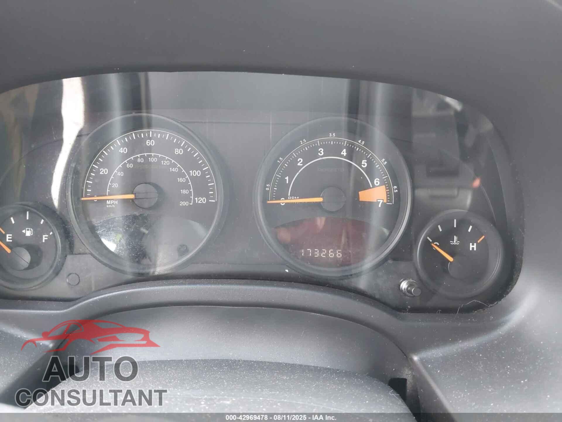 JEEP COMPASS 2015 - 1C4NJCBB2FD192817