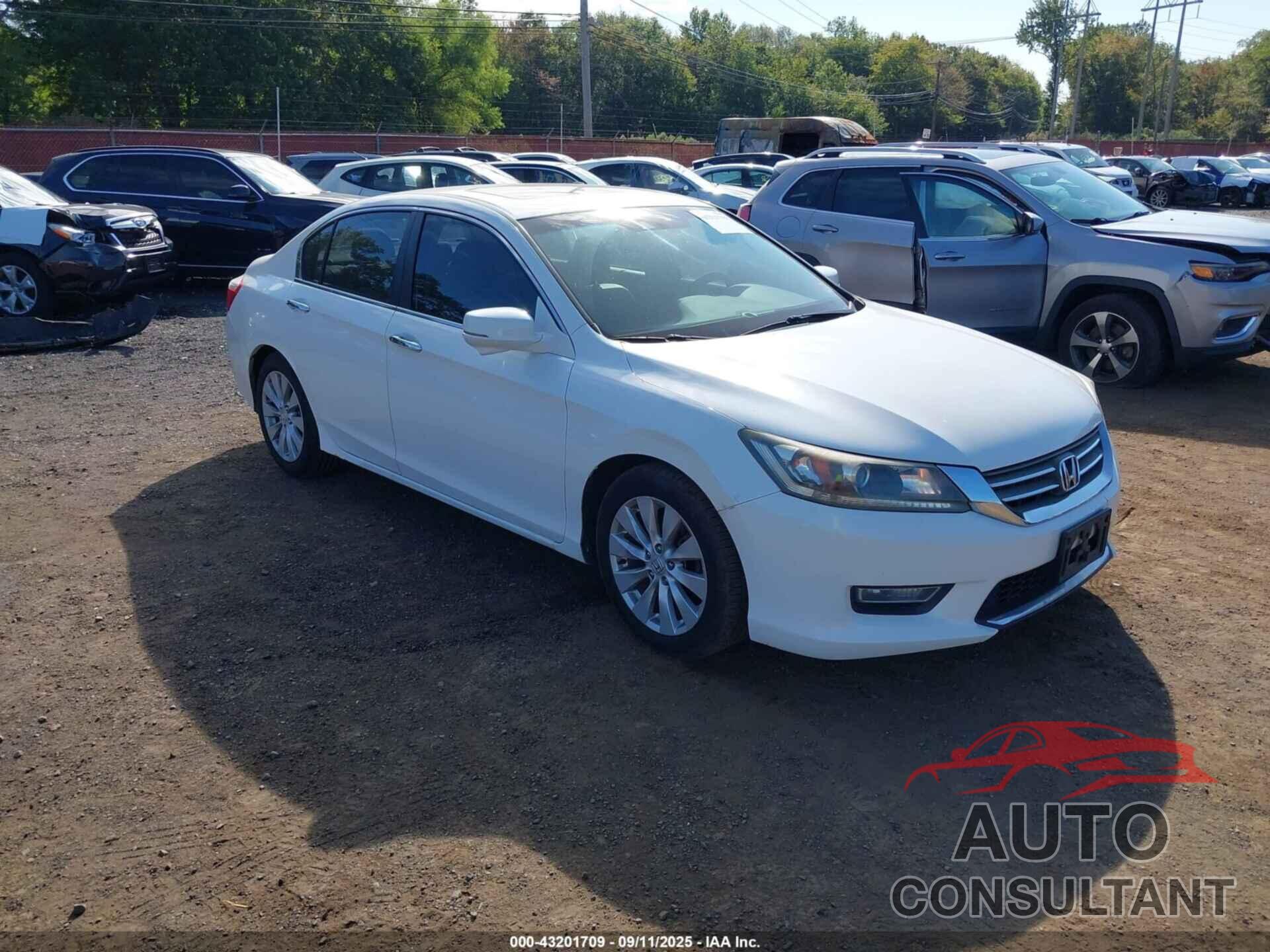 HONDA ACCORD 2013 - 1HGCR2F81DA113081