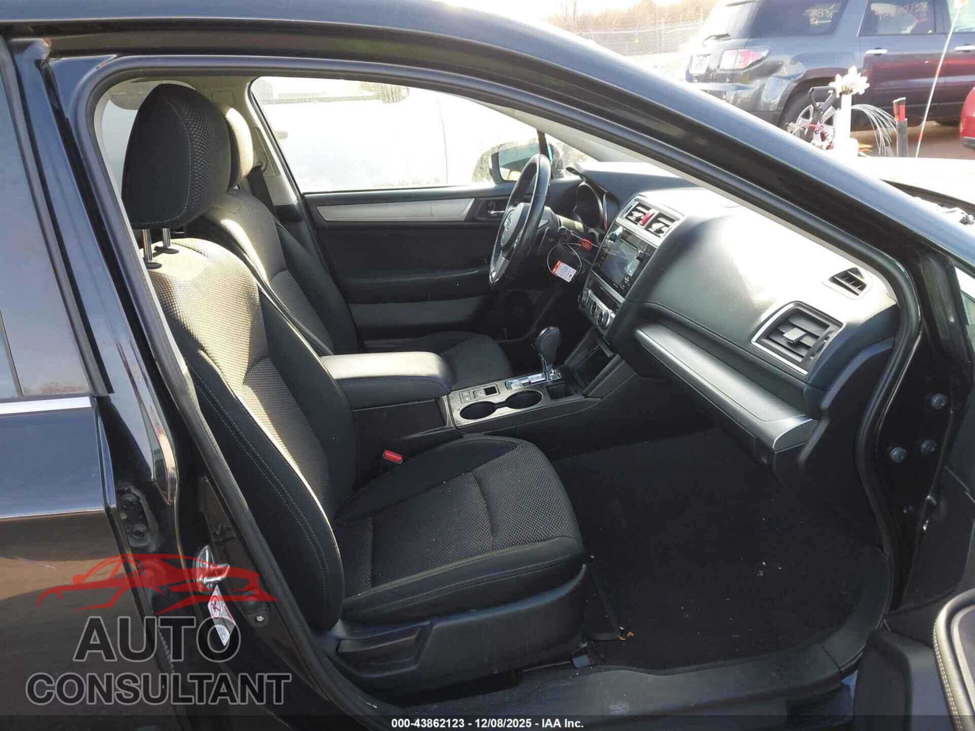 SUBARU OUTBACK 2017 - 4S4BSAFC7H3328306