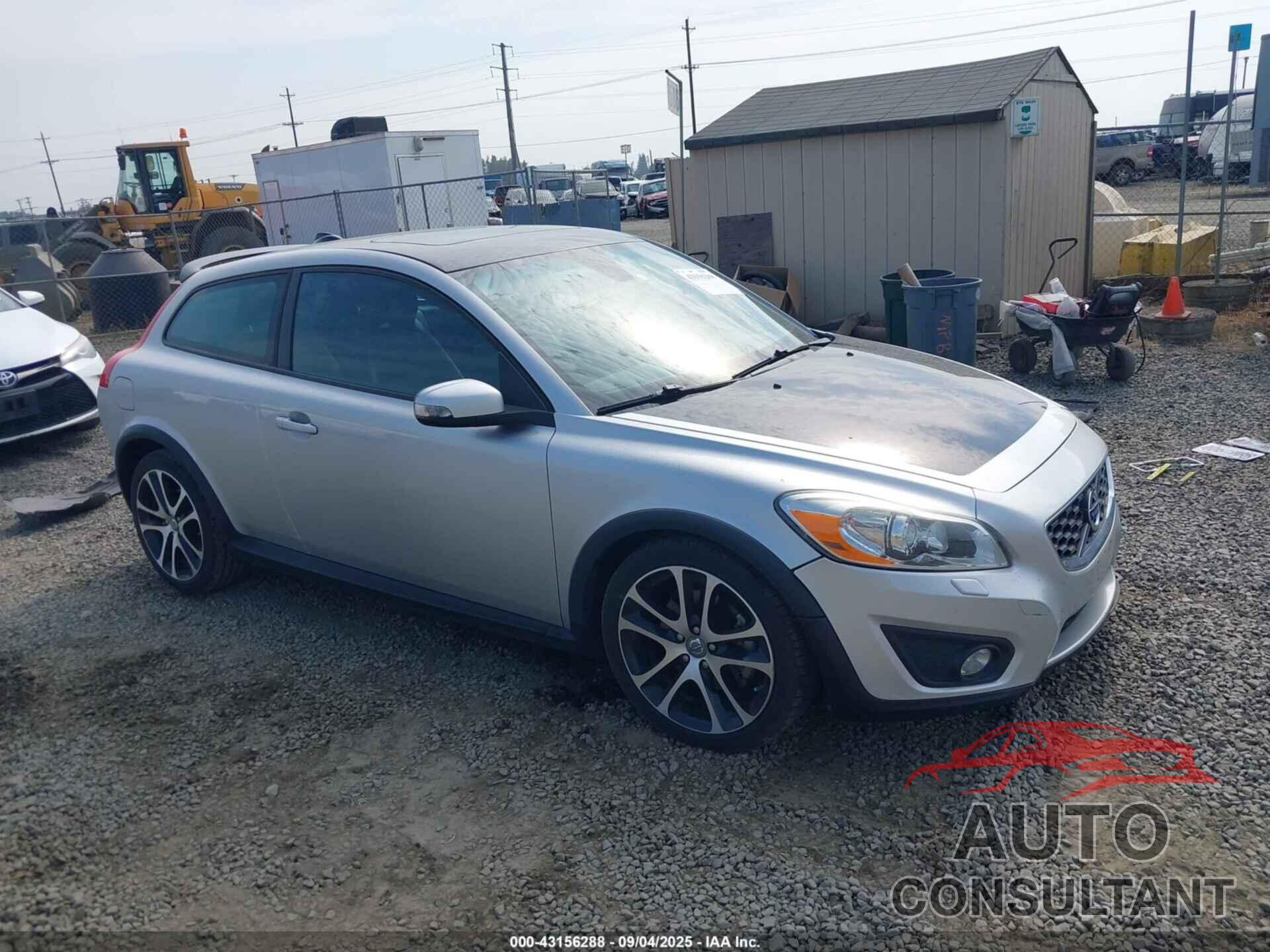 VOLVO C30 2011 - YV1672MK9B2231011