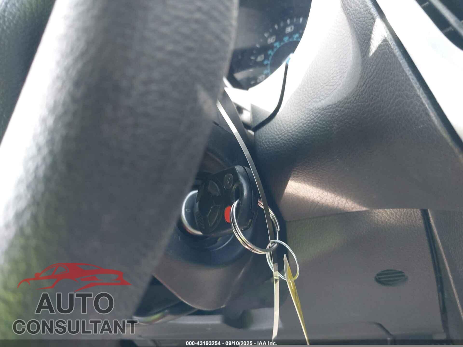 FORD FOCUS 2013 - 1FADP3F26DL224696