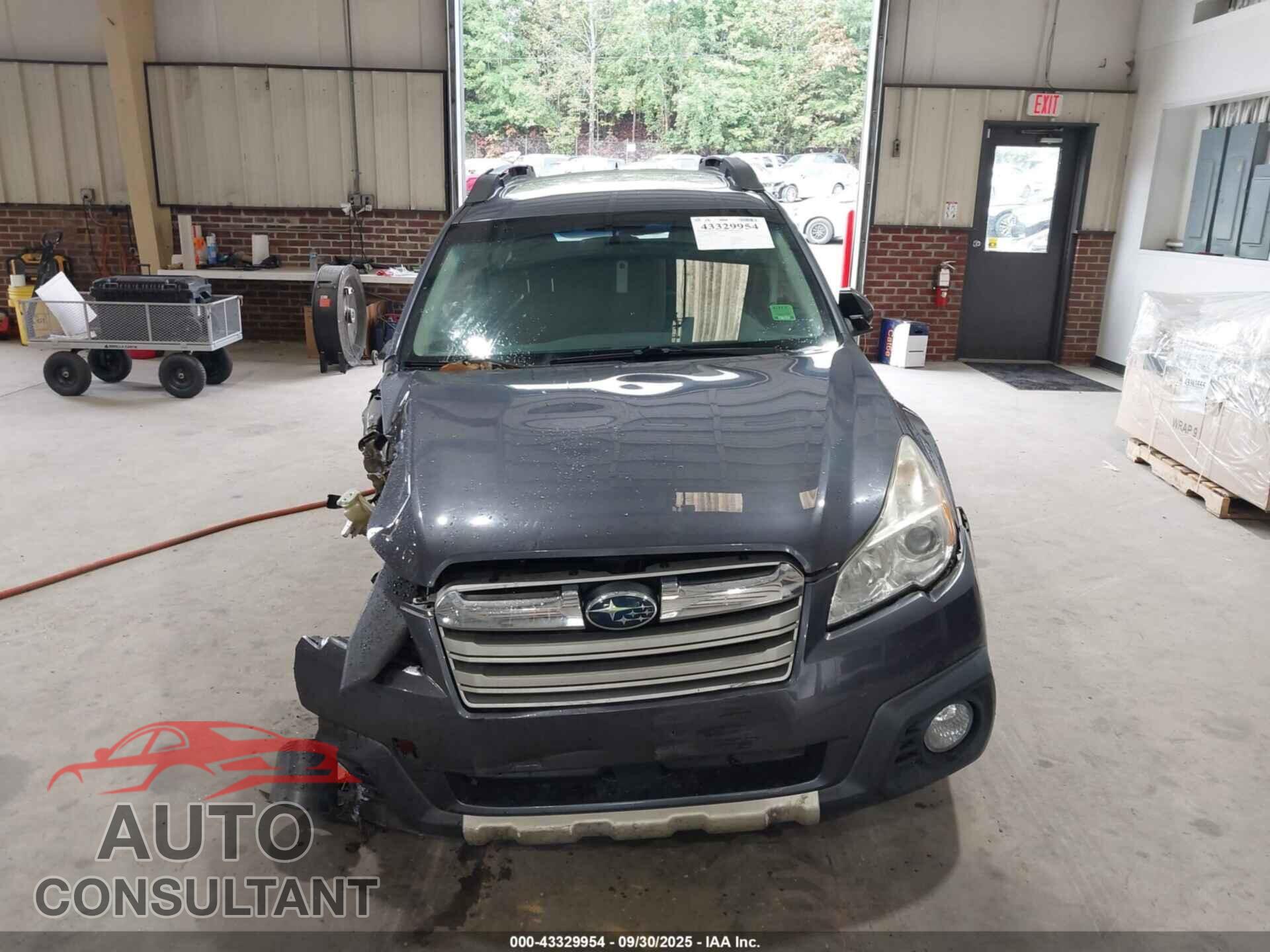 SUBARU OUTBACK 2014 - 4S4BRBLC4E3328670