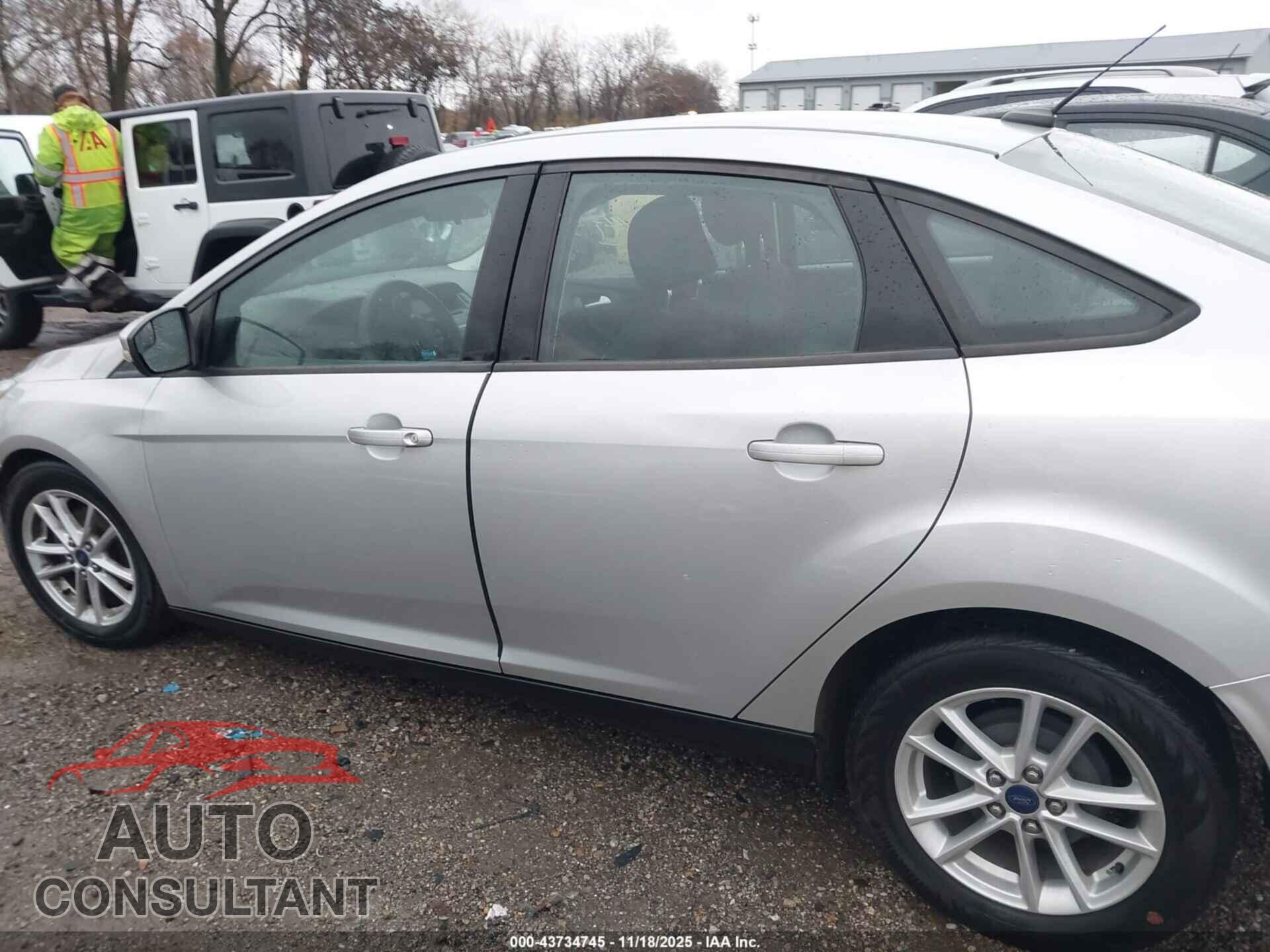 FORD FOCUS 2015 - 1FADP3F20FL356002