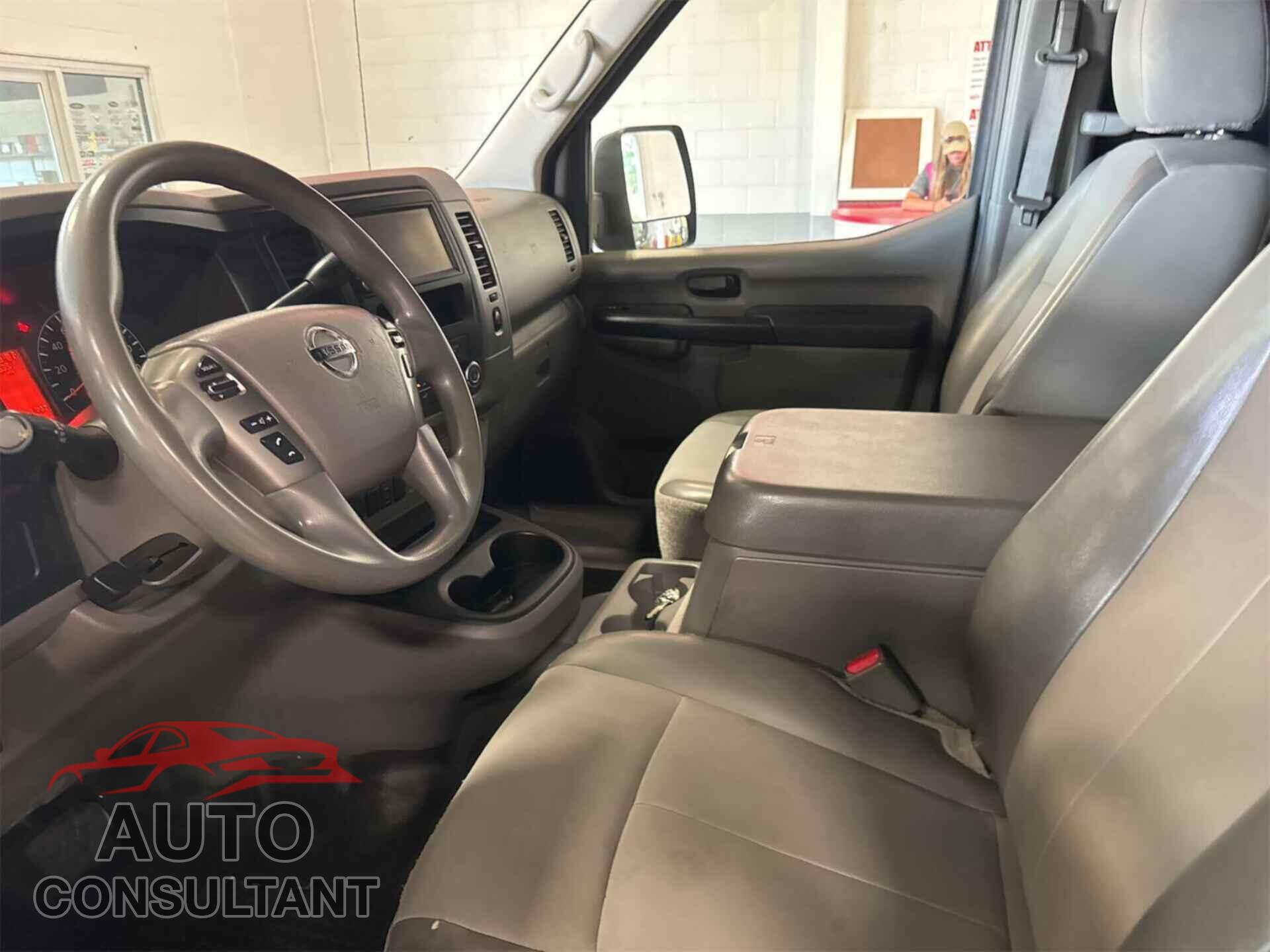 NISSAN NV CARGO NV2500 HD 2019 - 1N6BF0LY3KN800982