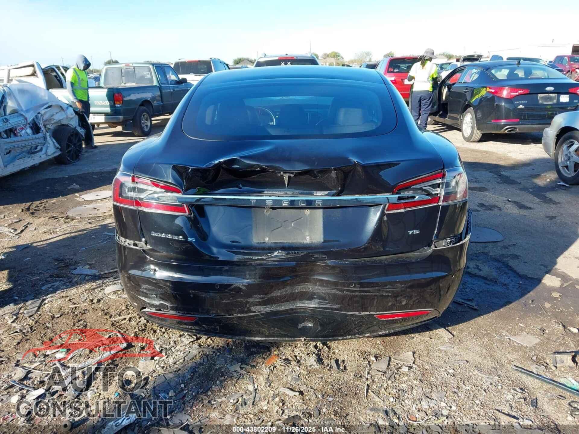 TESLA MODEL S 2017 - 5YJSA1E16HF217627