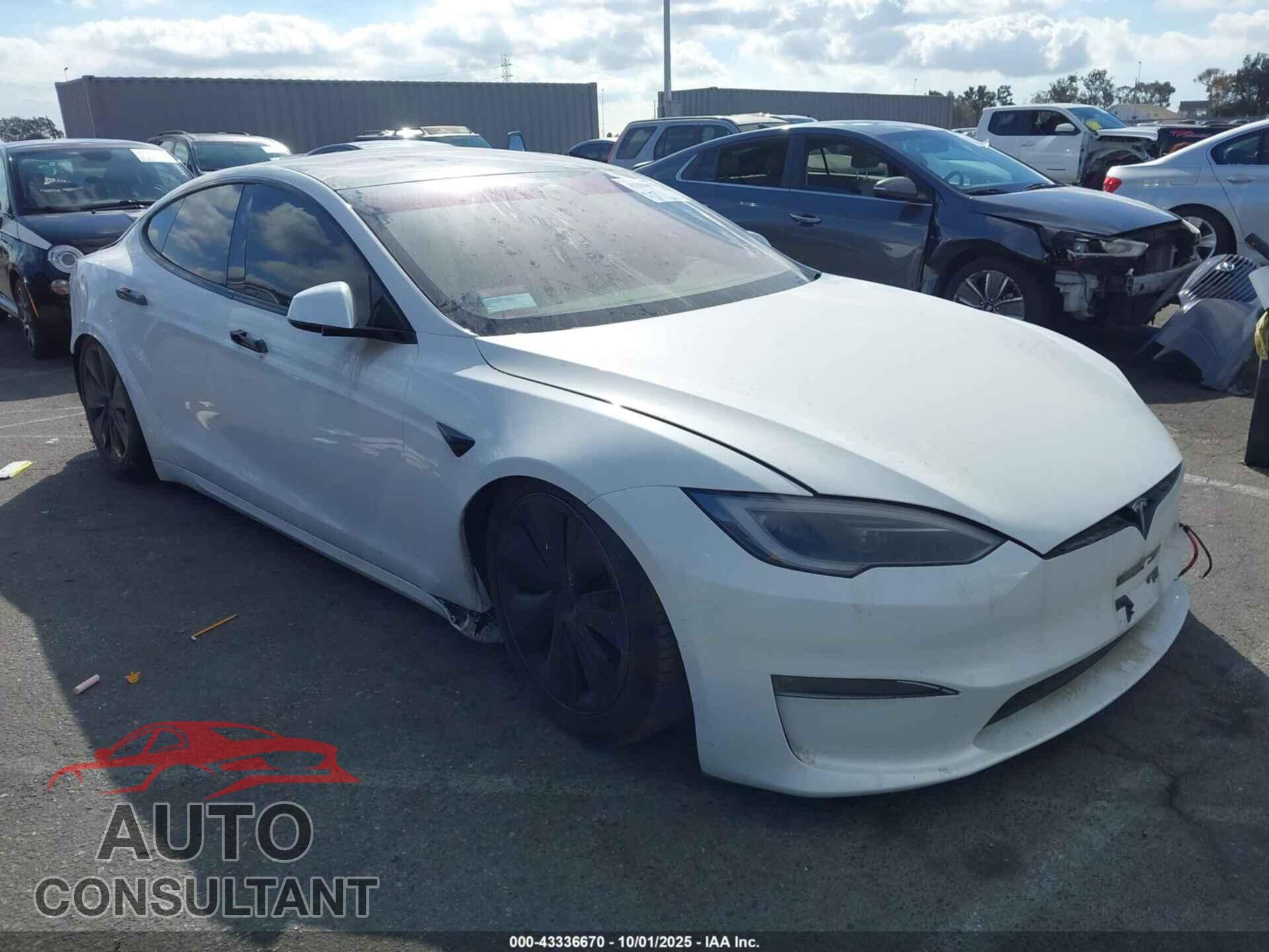 TESLA MODEL S 2024 - 5YJSA1E67RF538024