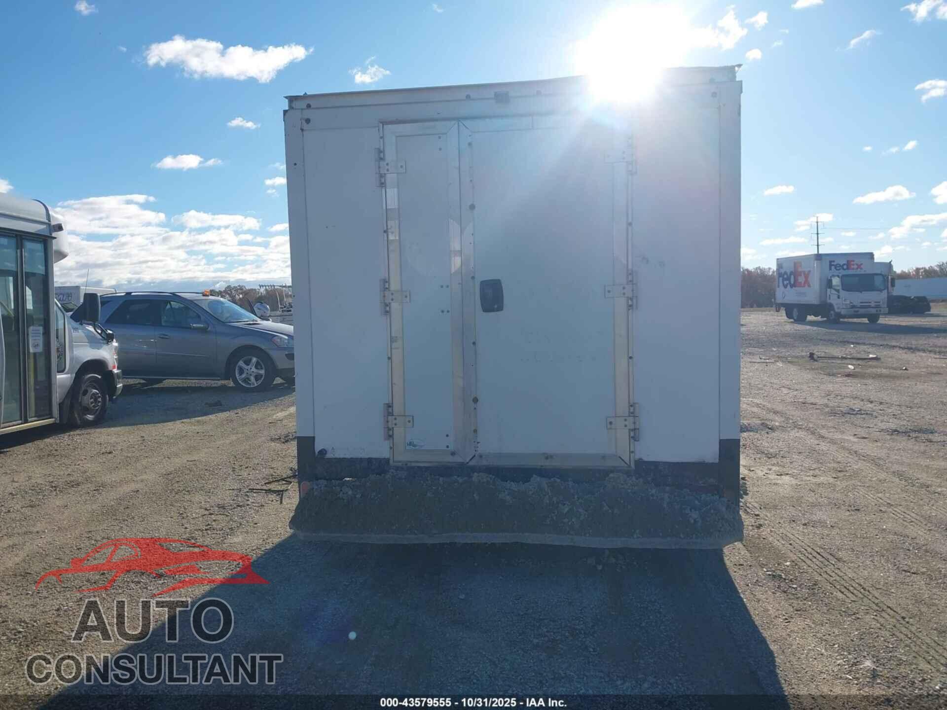 FORD E-350 CUTAWAY 2018 - 1FDWE3F64JDC01320
