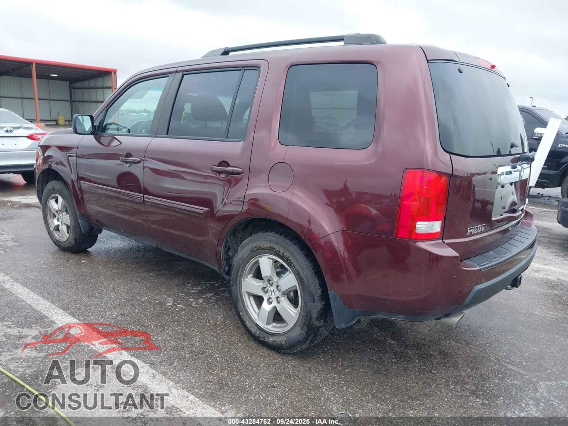 HONDA PILOT 2011 - 5FNYF4H52BB026371