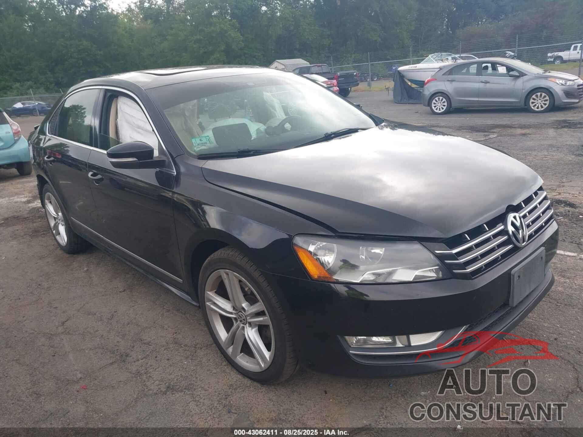 VOLKSWAGEN PASSAT 2014 - 1VWCN7A32EC106209