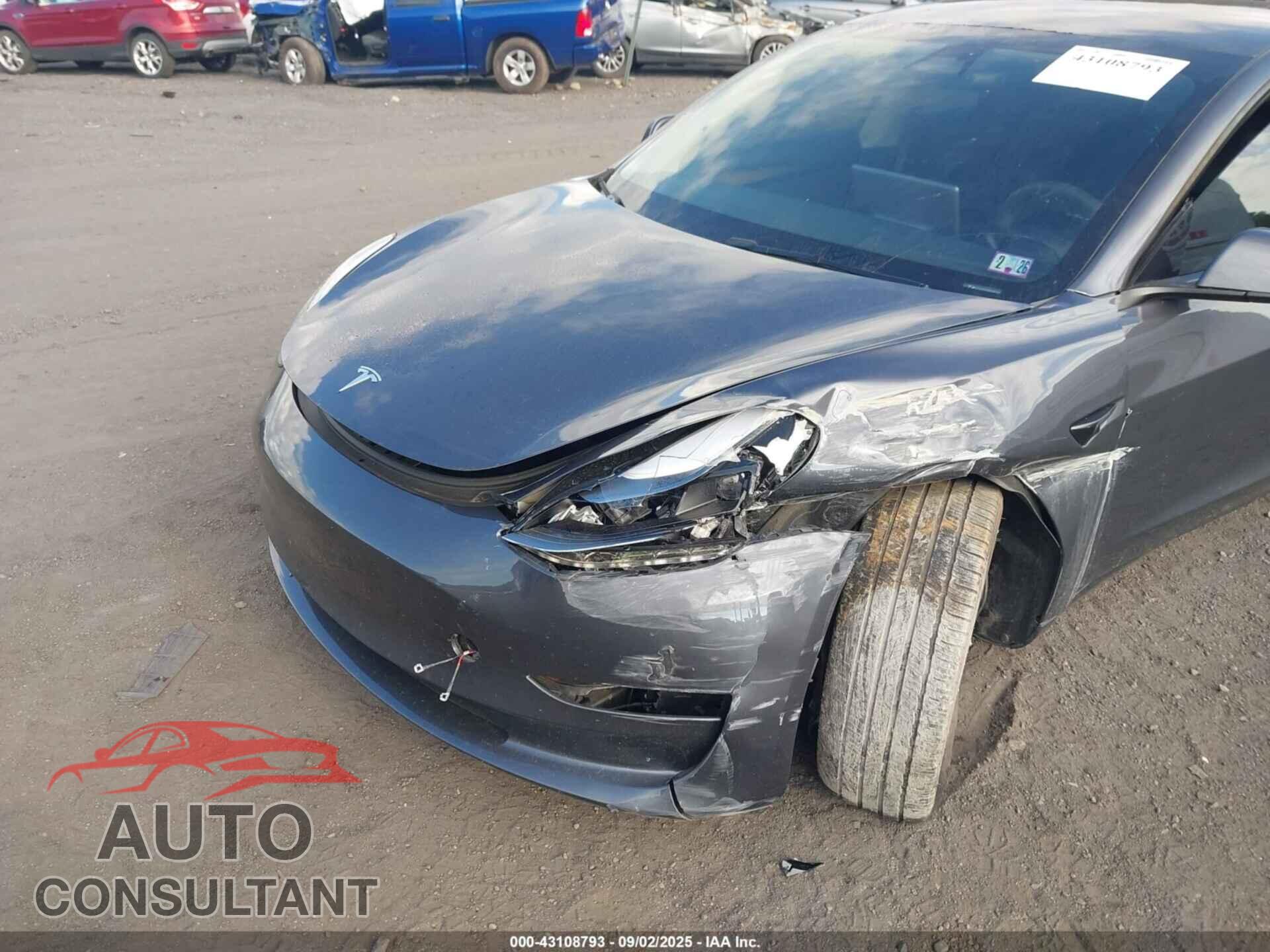 TESLA MODEL 3 2023 - 5YJ3E1EA8PF685768