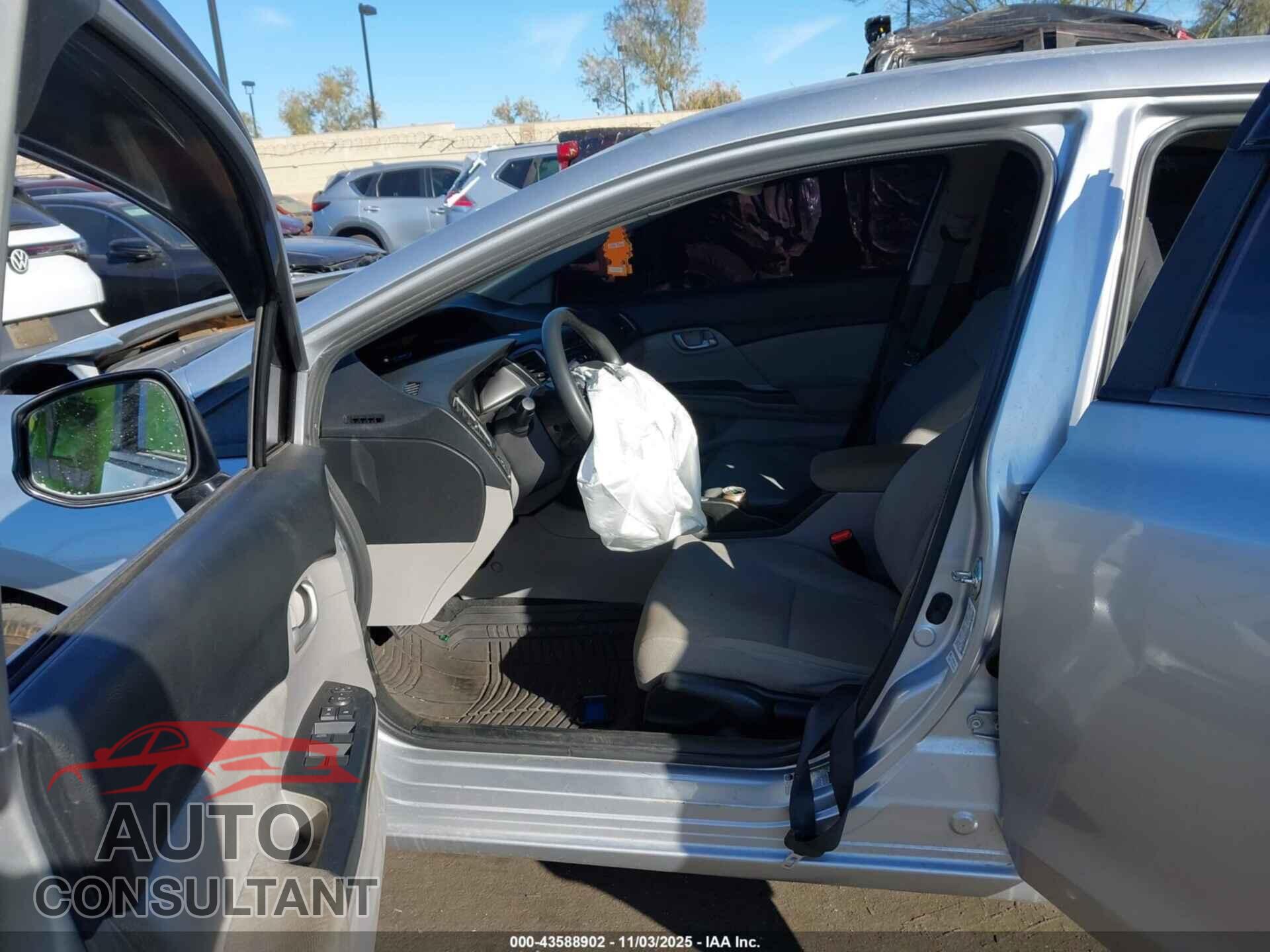 HONDA CIVIC 2013 - 19XFB2F55DE284323