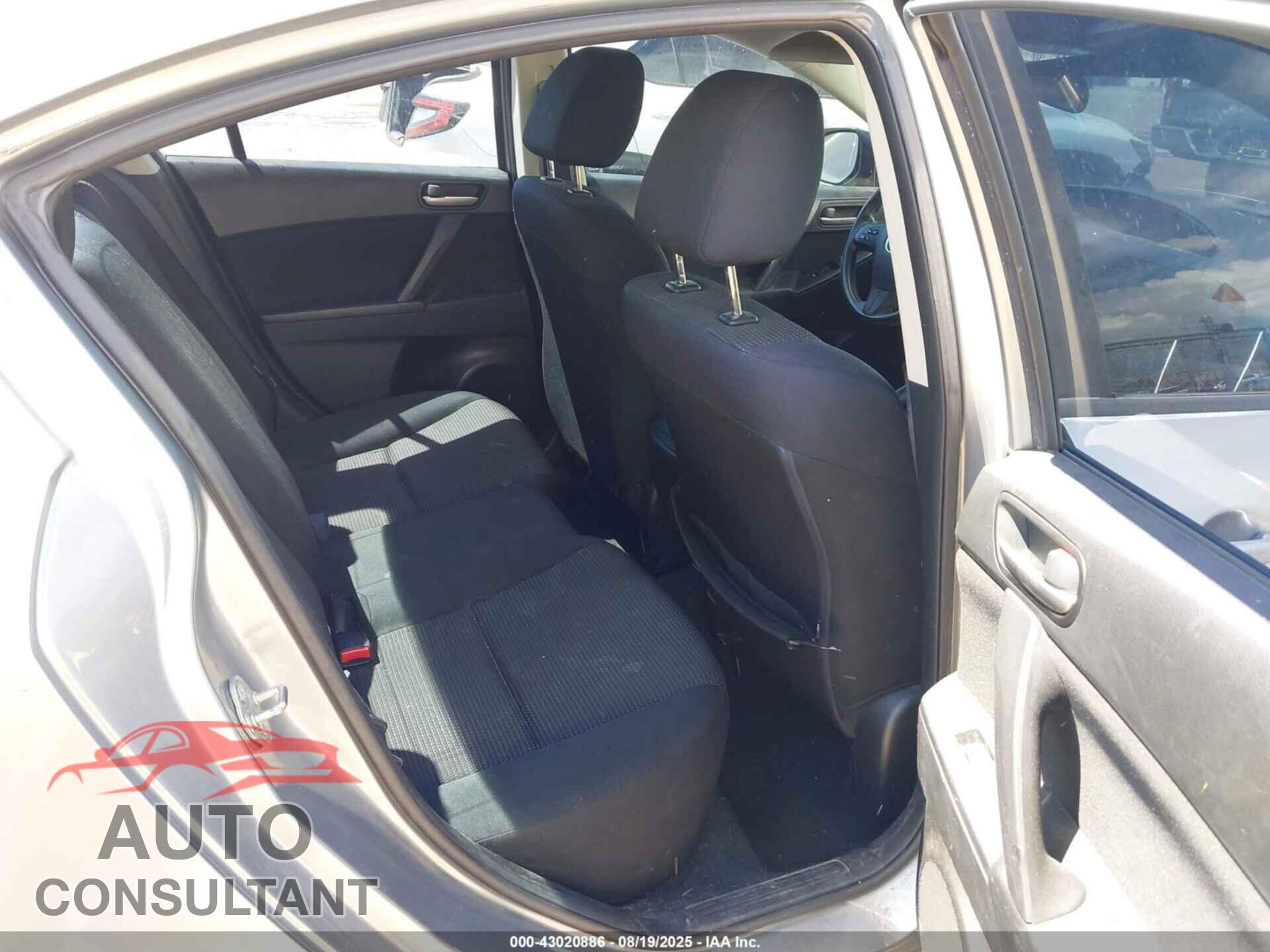 MAZDA MAZDA3 2012 - JM1BL1UF0C1522680