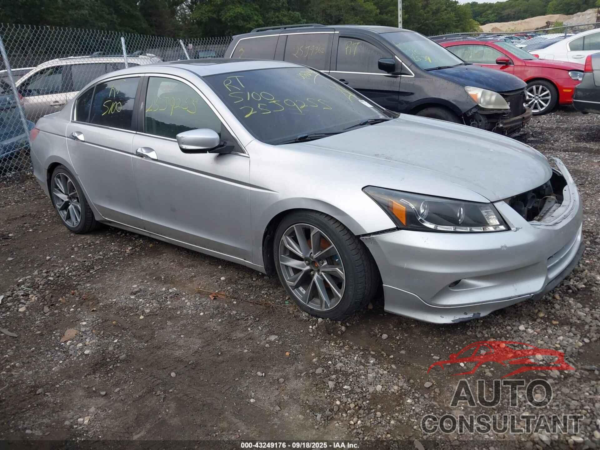 HONDA ACCORD 2011 - 1HGCP3F70BA013599