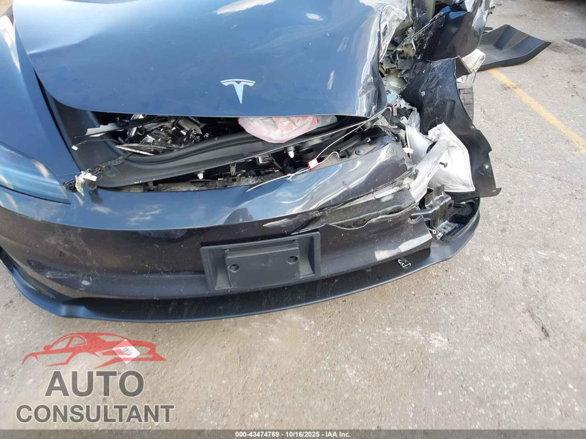 TESLA MODEL 3 2024 - 5YJ3E1ETXRF843919
