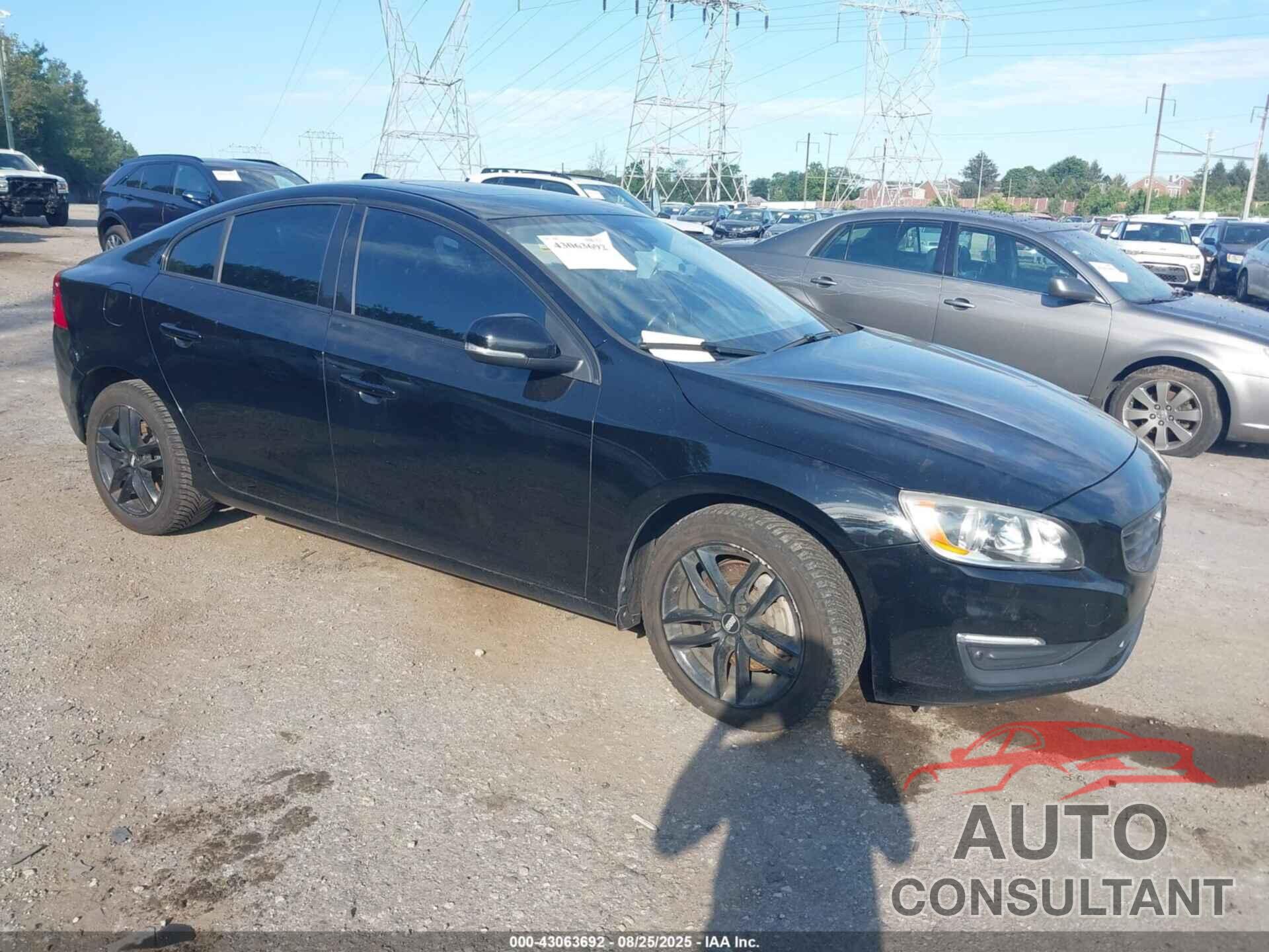 VOLVO S60 2016 - YV1612TK0G2415201