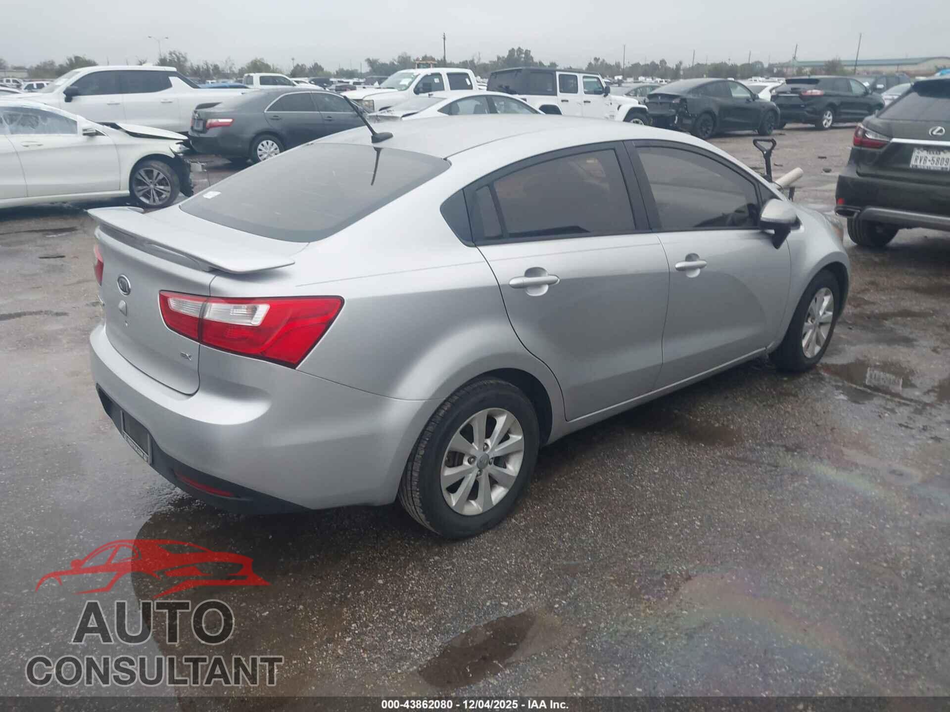 KIA RIO 2013 - KNADN4A33D6117204