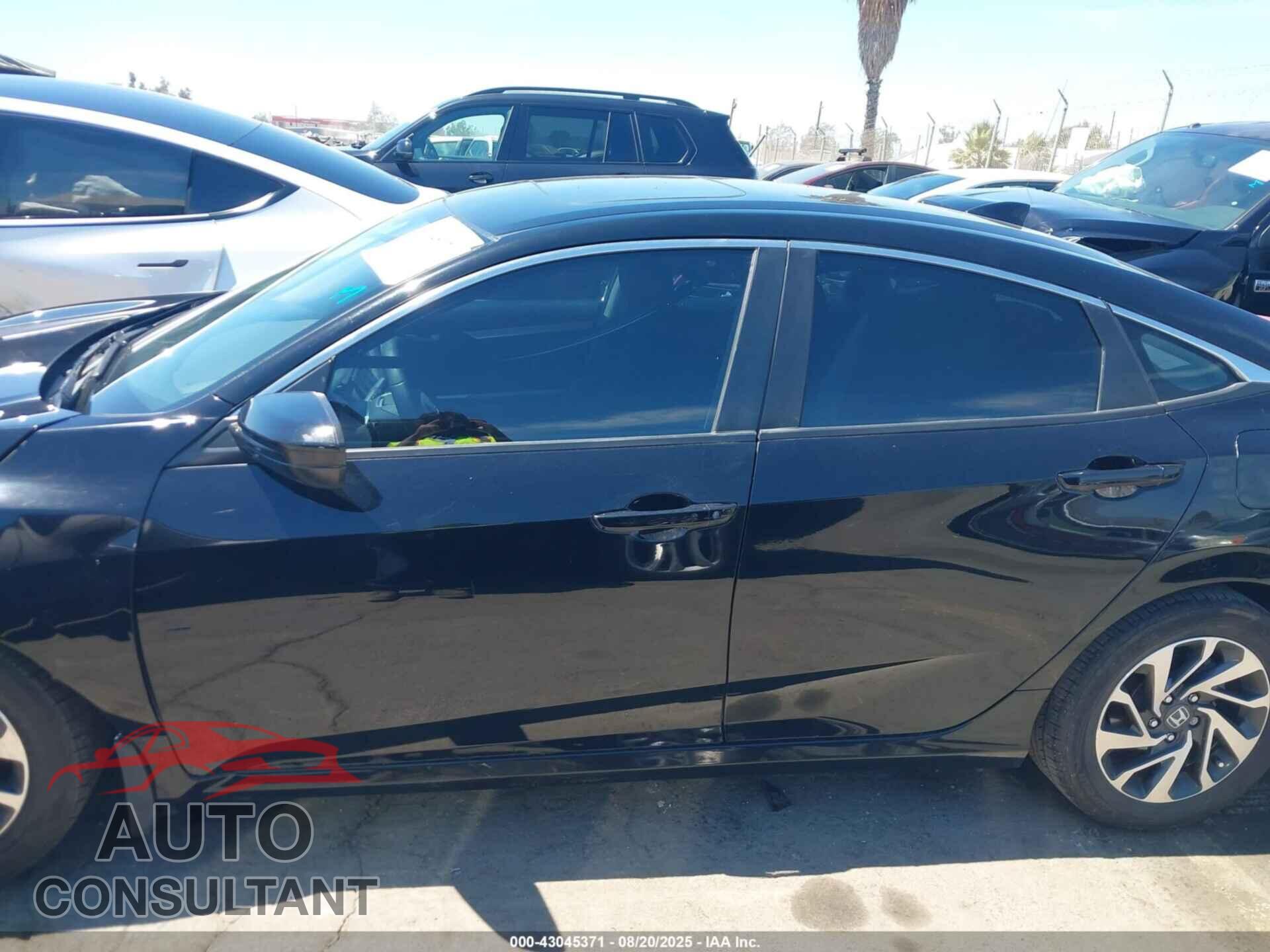 HONDA CIVIC 2017 - 2HGFC2F73HH514905
